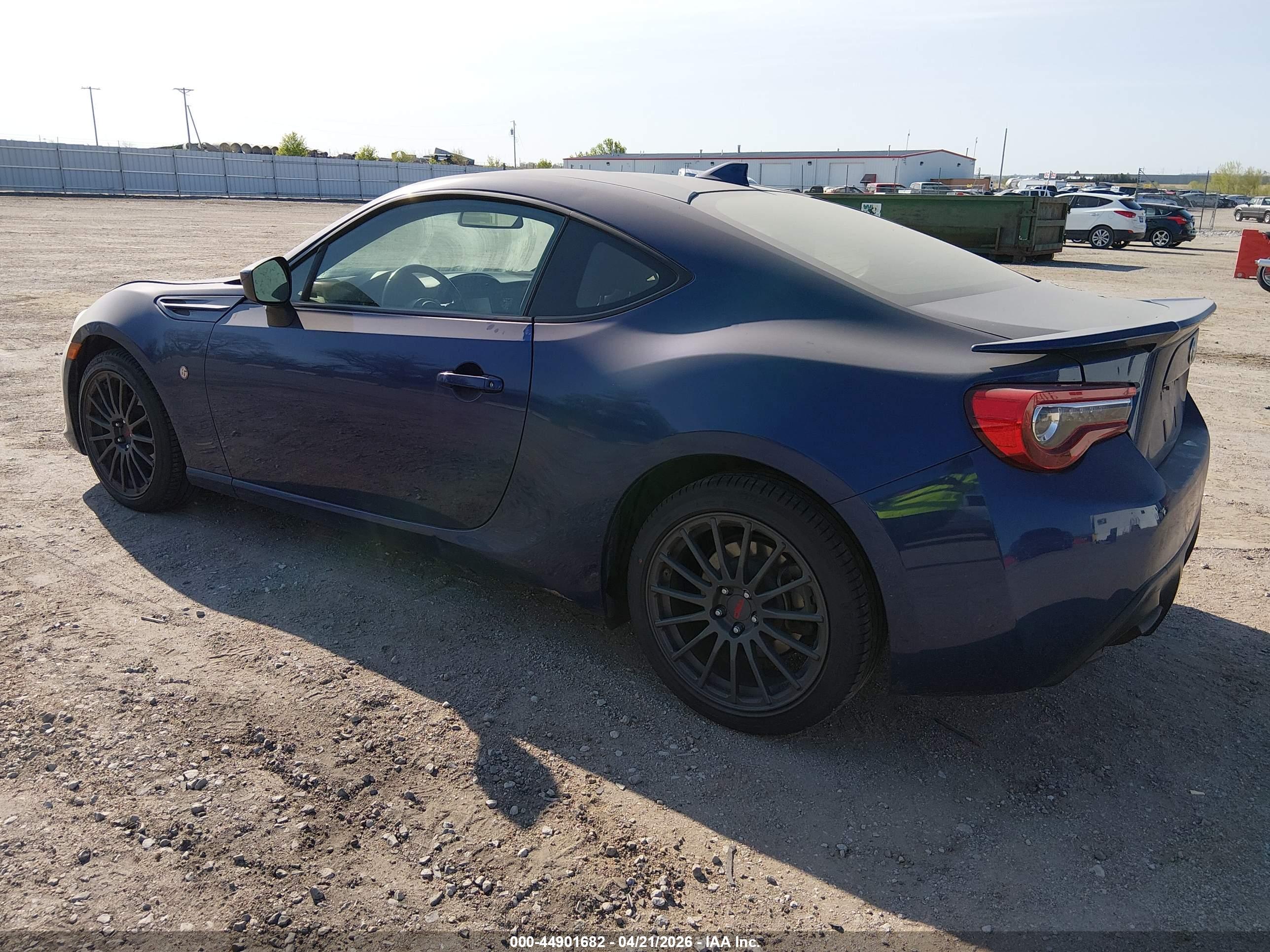 TOYOTA 86 image 3