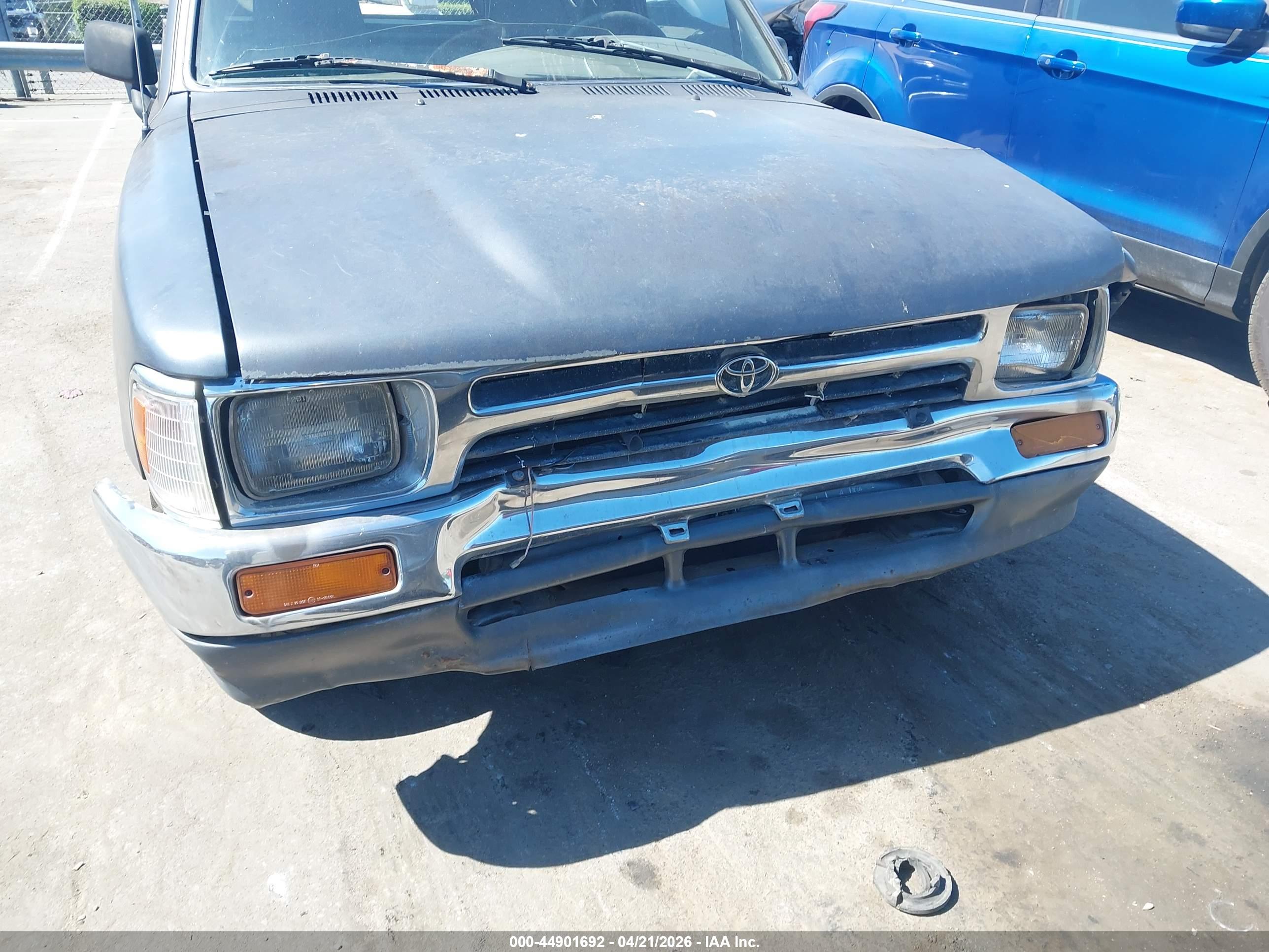 TOYOTA PICKUP image 6