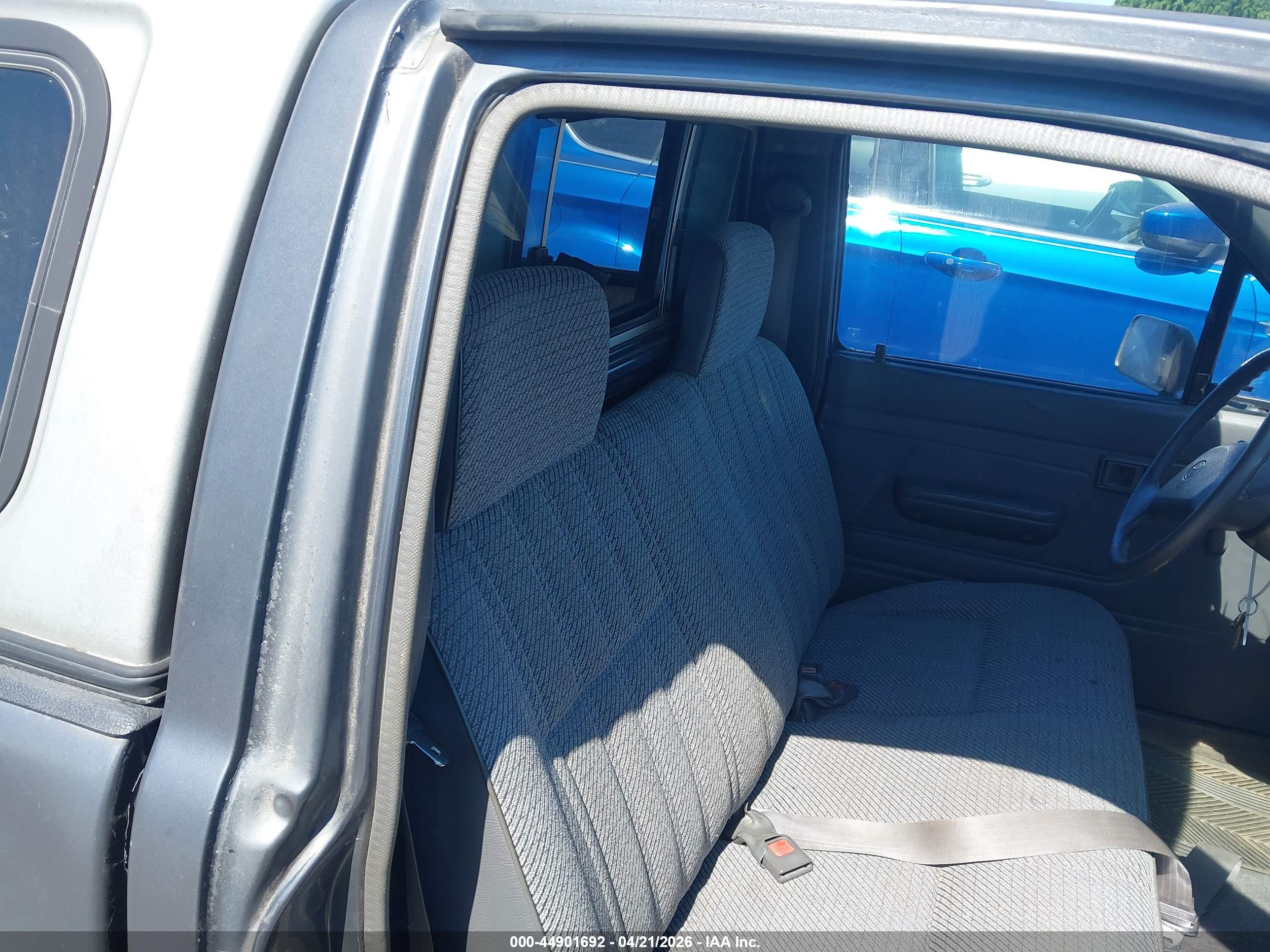 TOYOTA PICKUP image 8