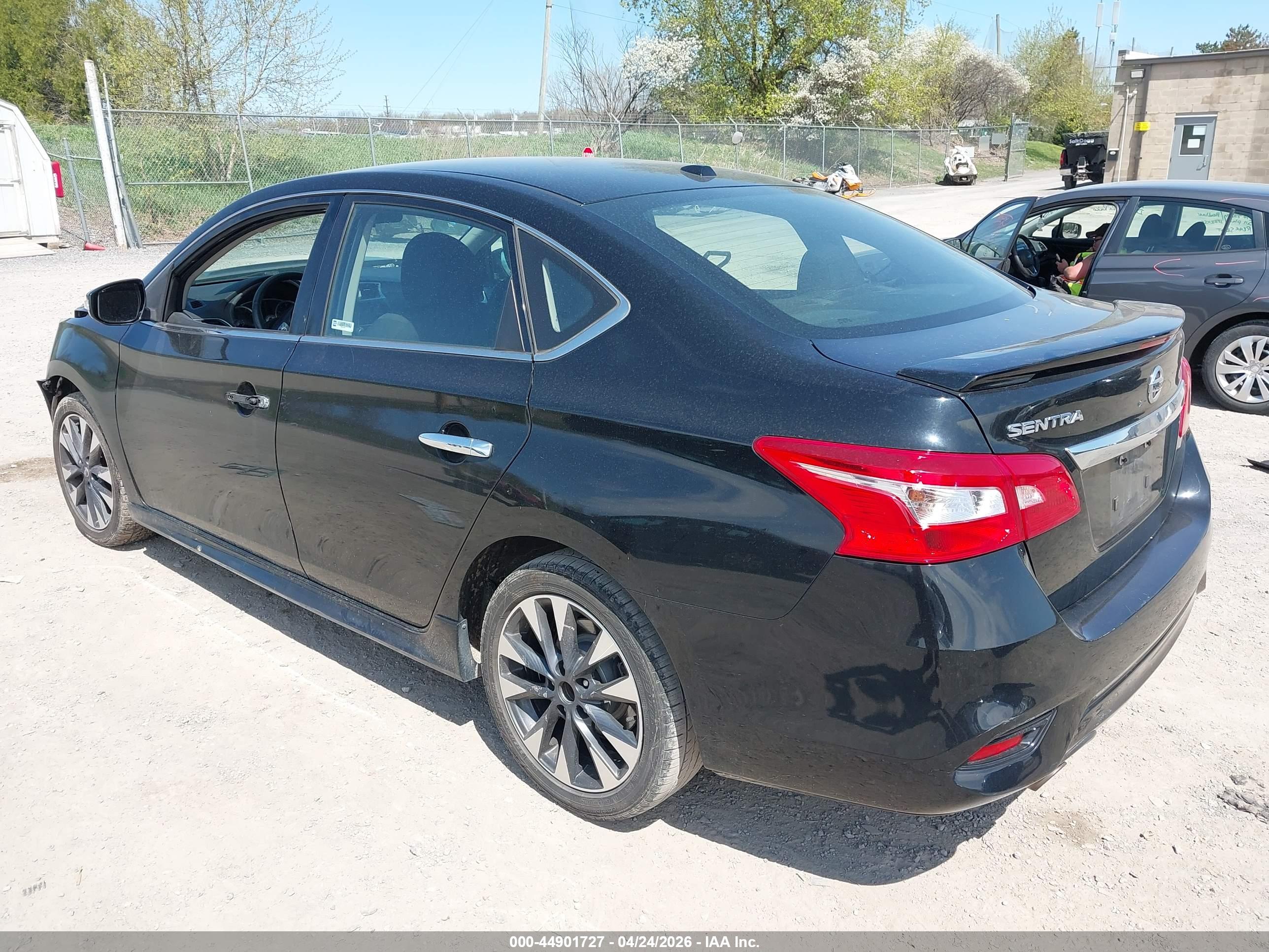 NISSAN SENTRA image 3