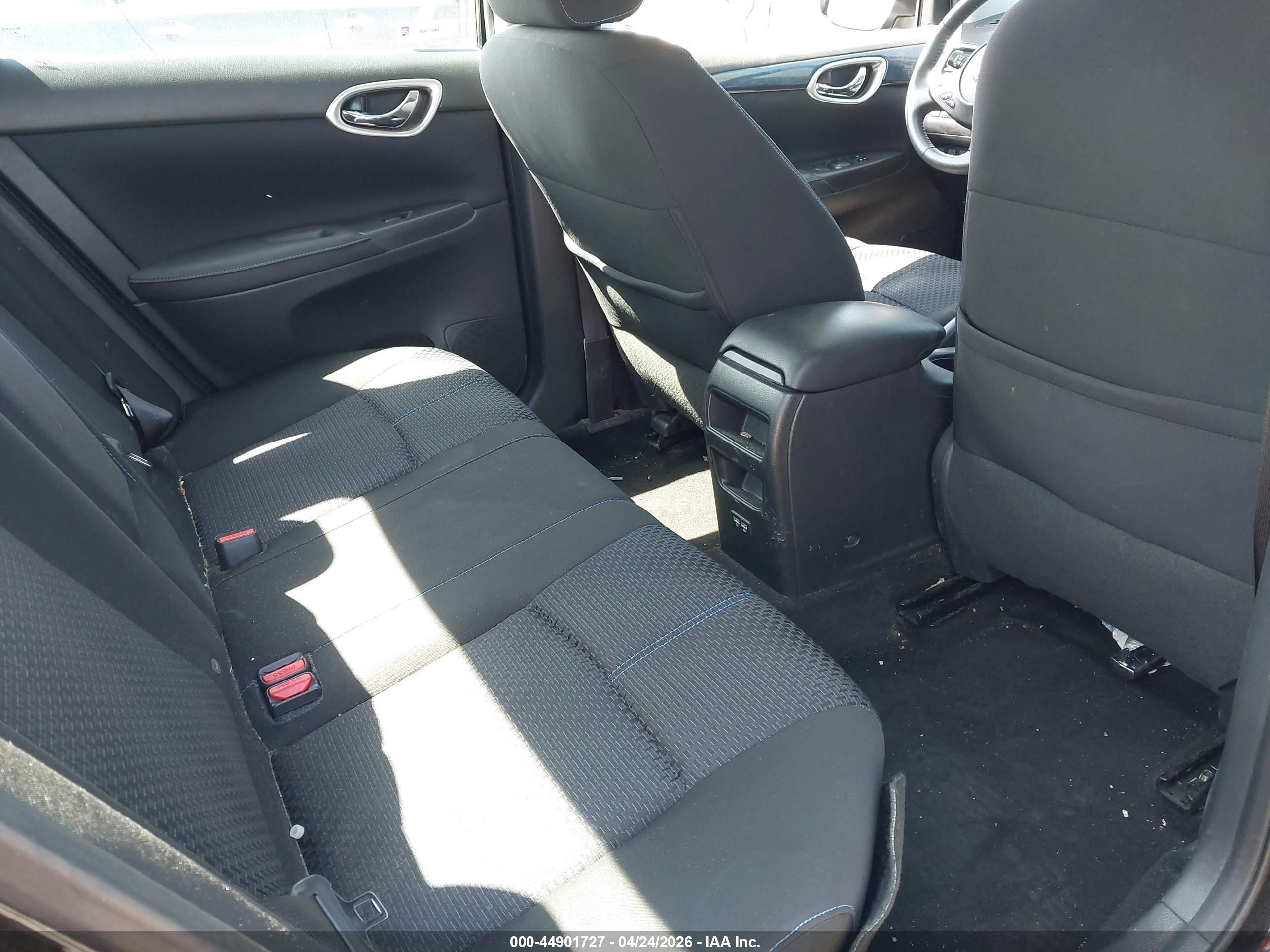 NISSAN SENTRA image 8