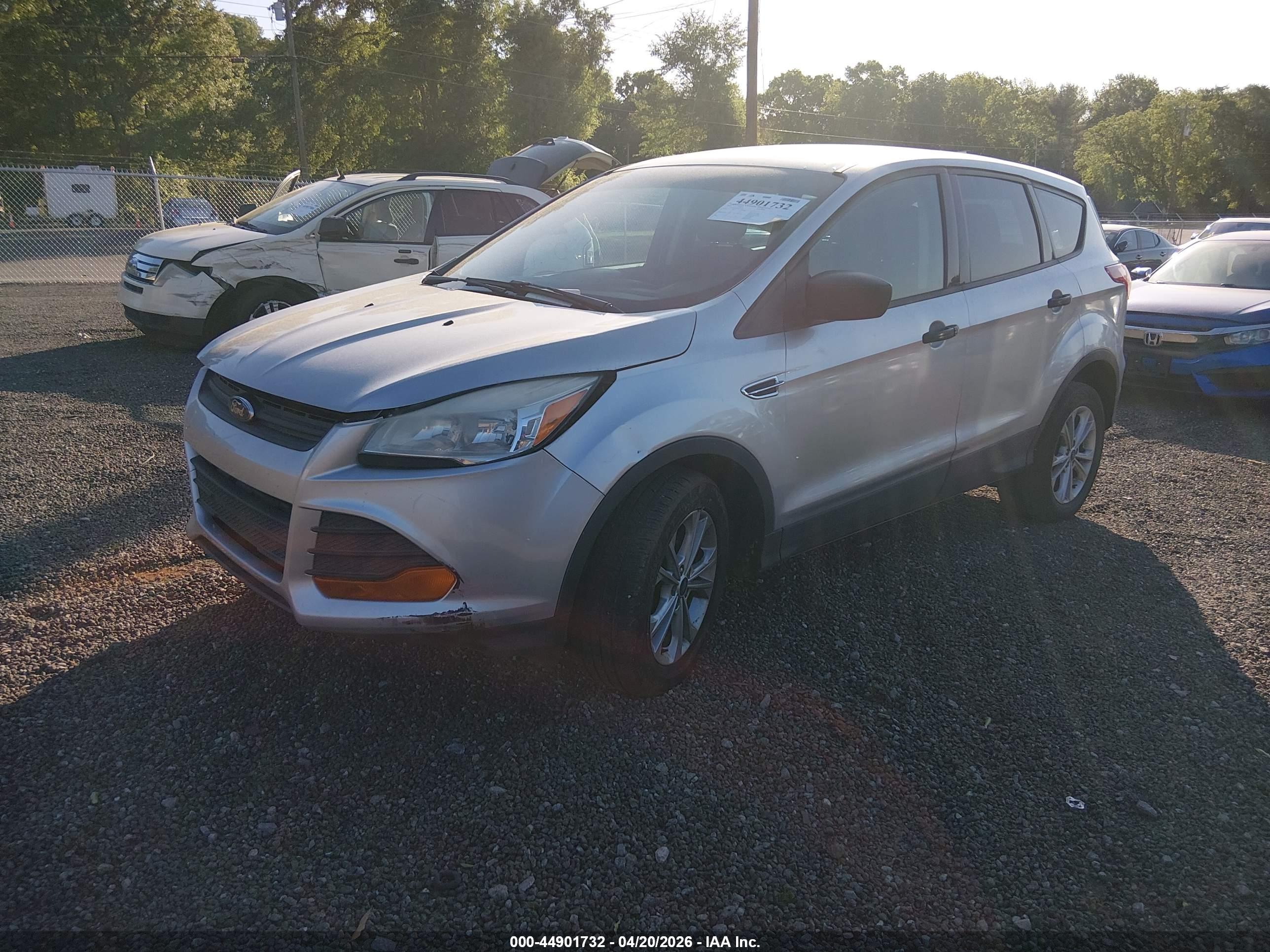 FORD ESCAPE image 2