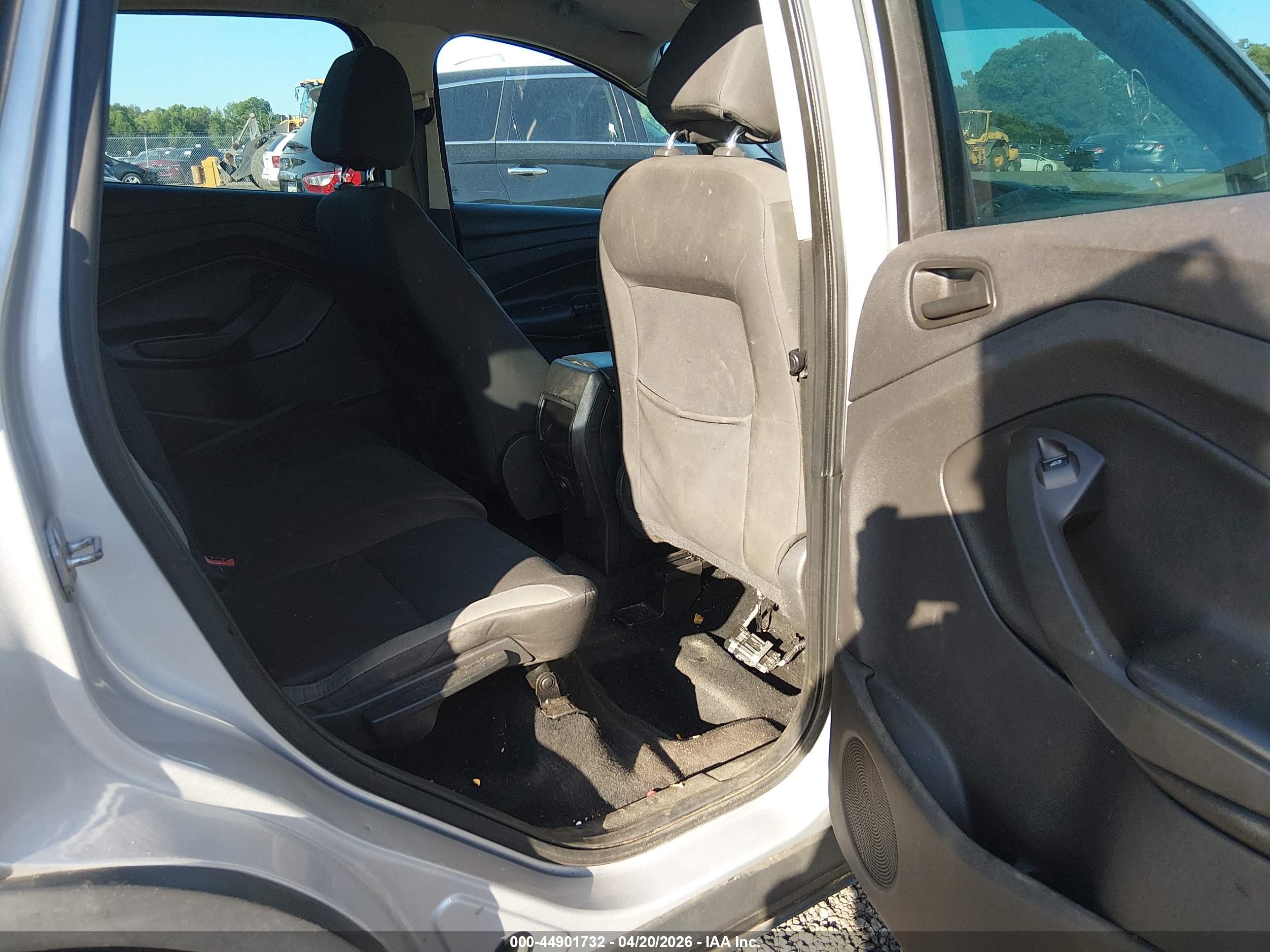 FORD ESCAPE image 8