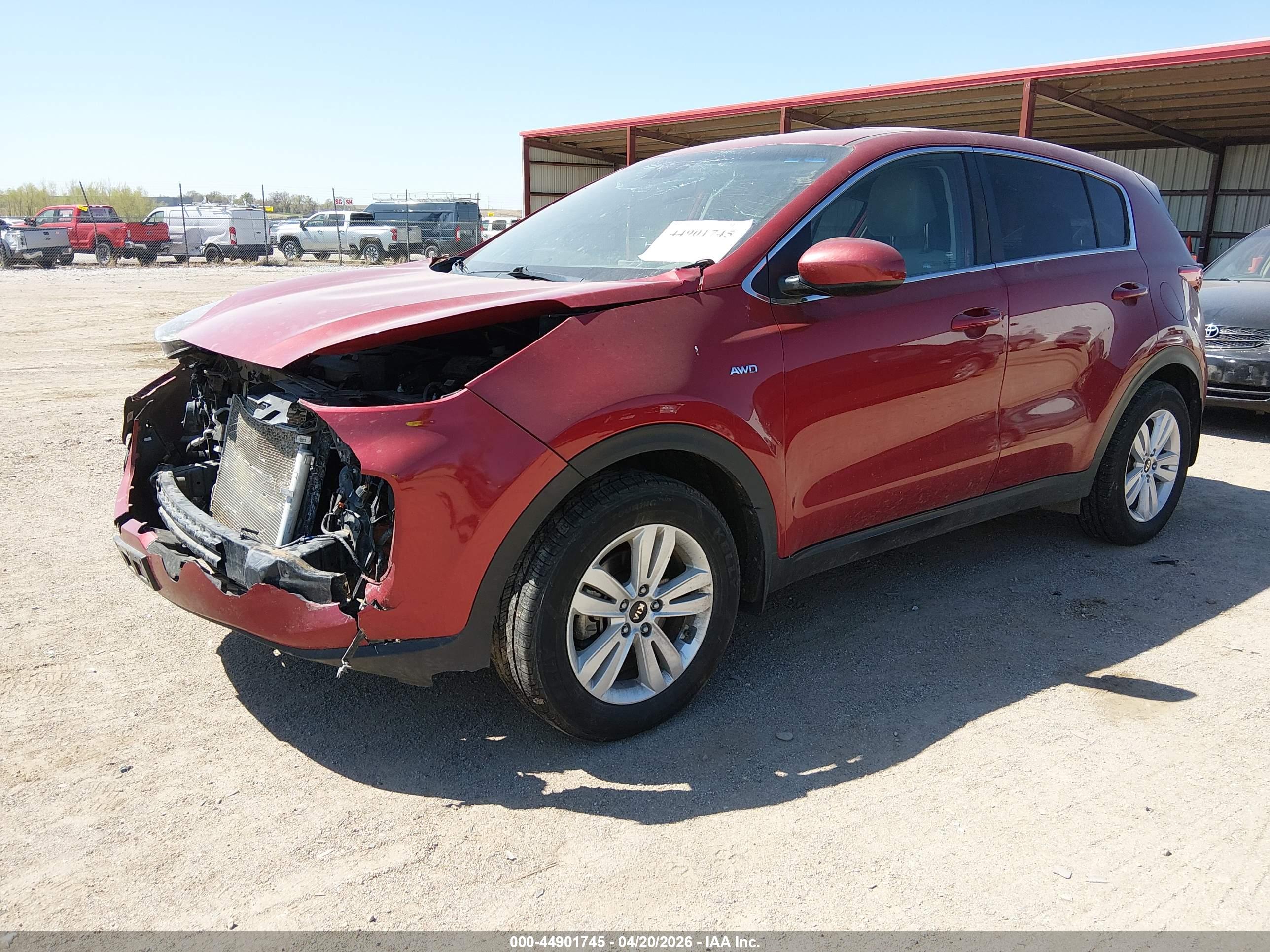 KIA SPORTAGE image 2