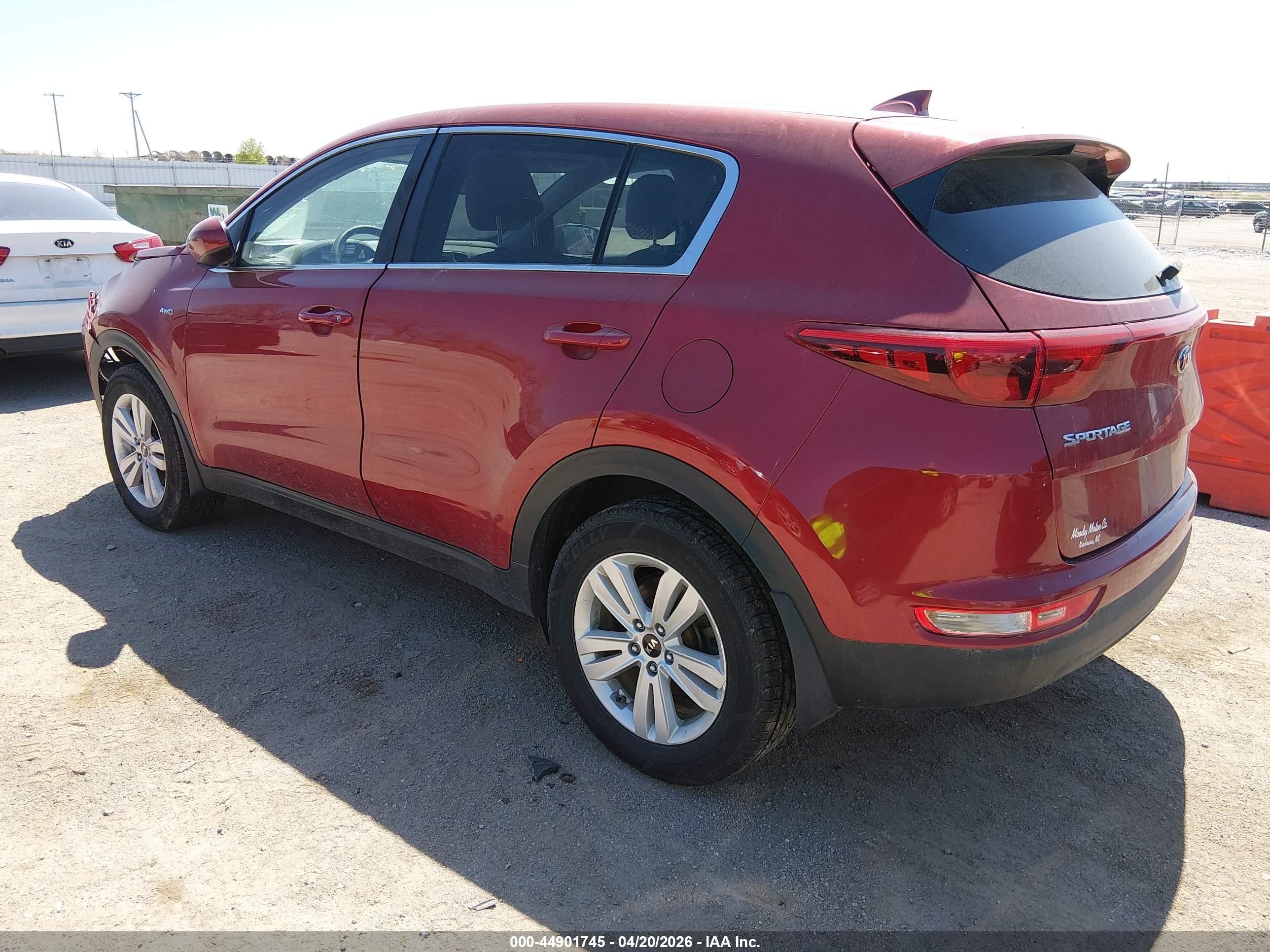 KIA SPORTAGE image 3