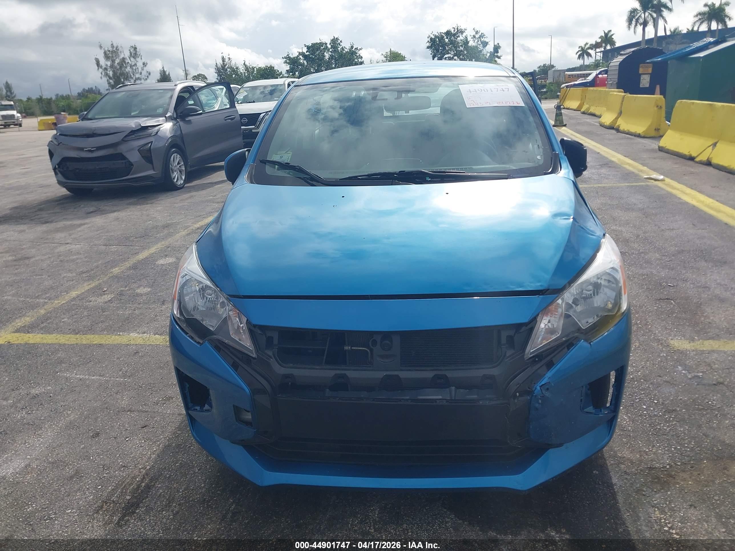 MITSUBISHI MIRAGE image 6