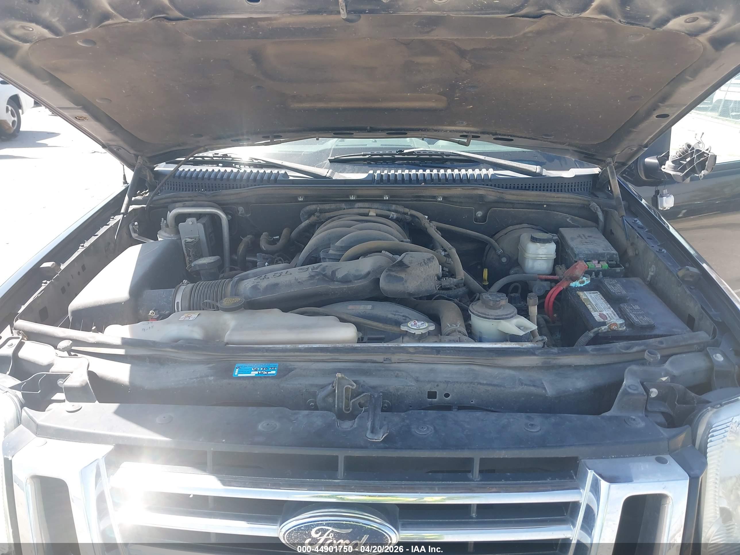 FORD EXPLORER image 10