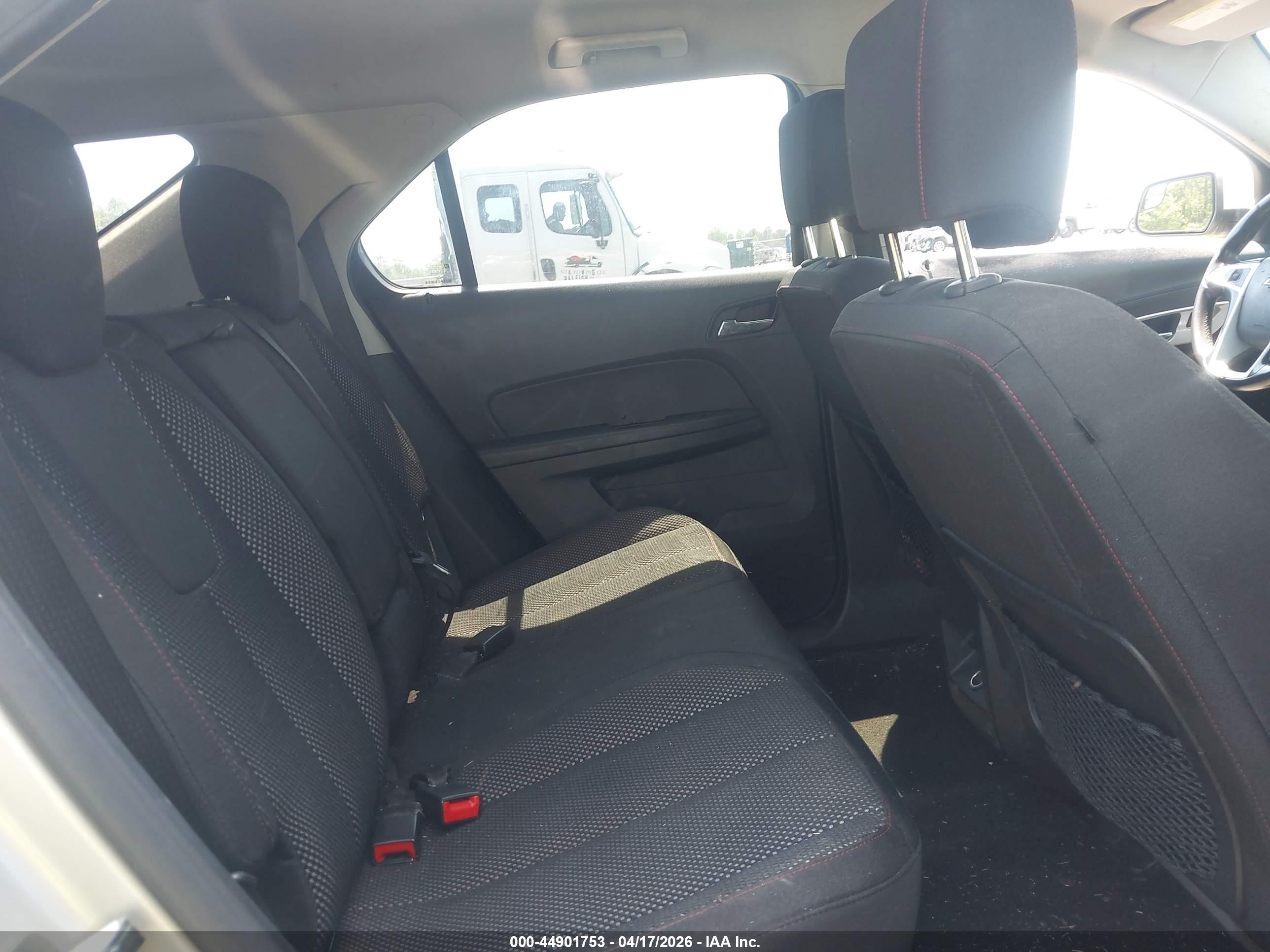 CHEVROLET EQUINOX image 8