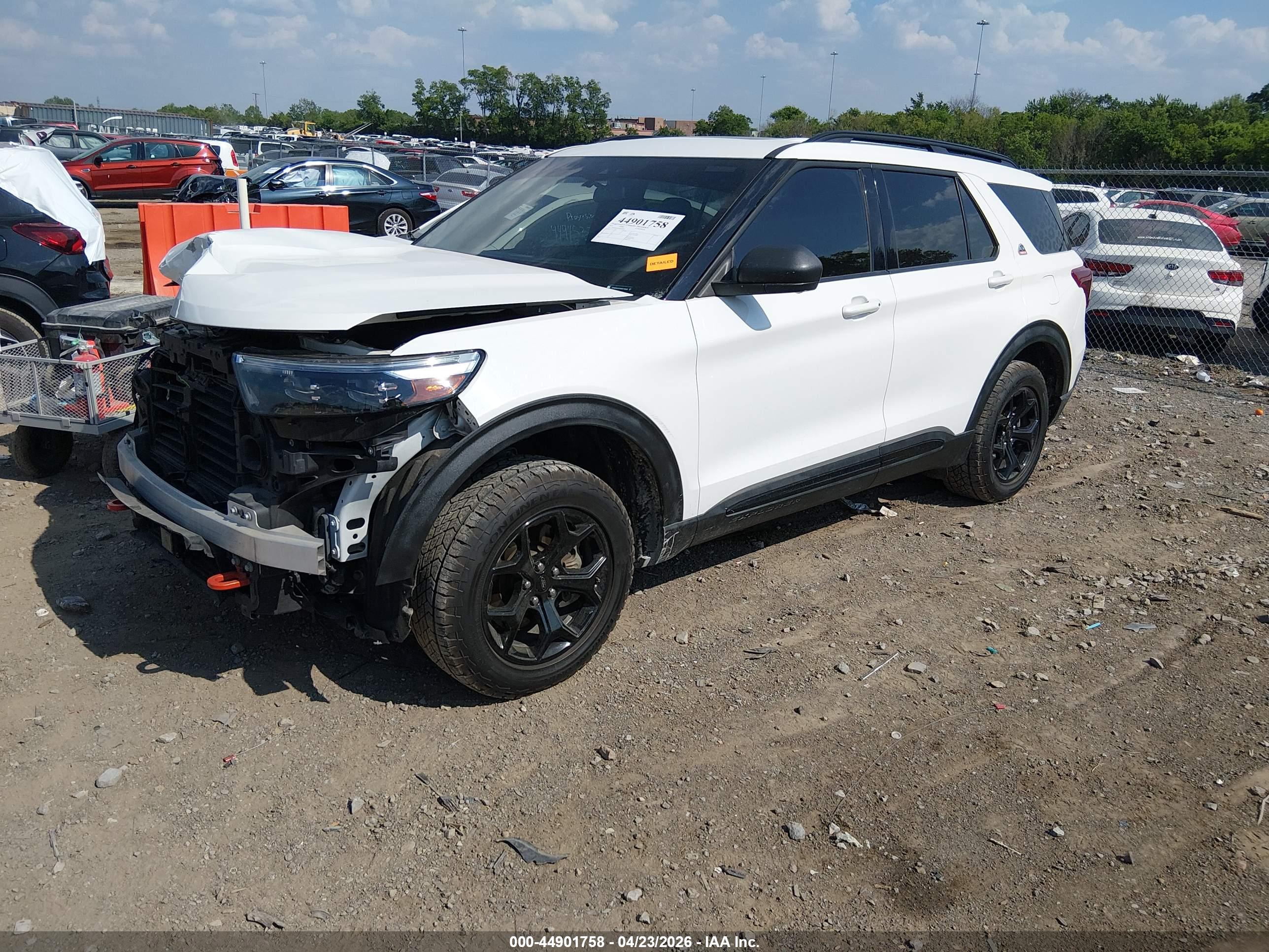 FORD EXPLORER image 2