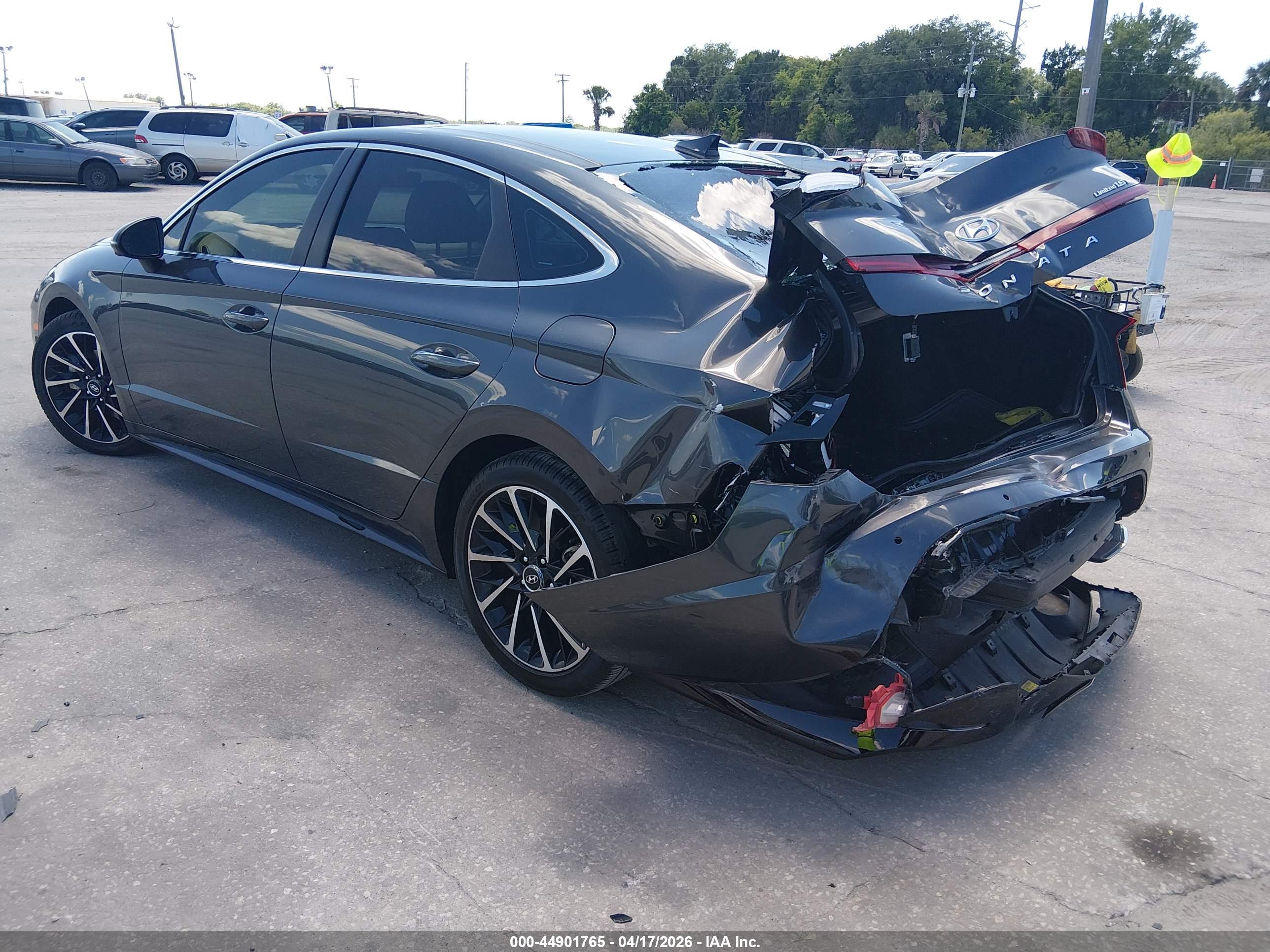 HYUNDAI SONATA image 3