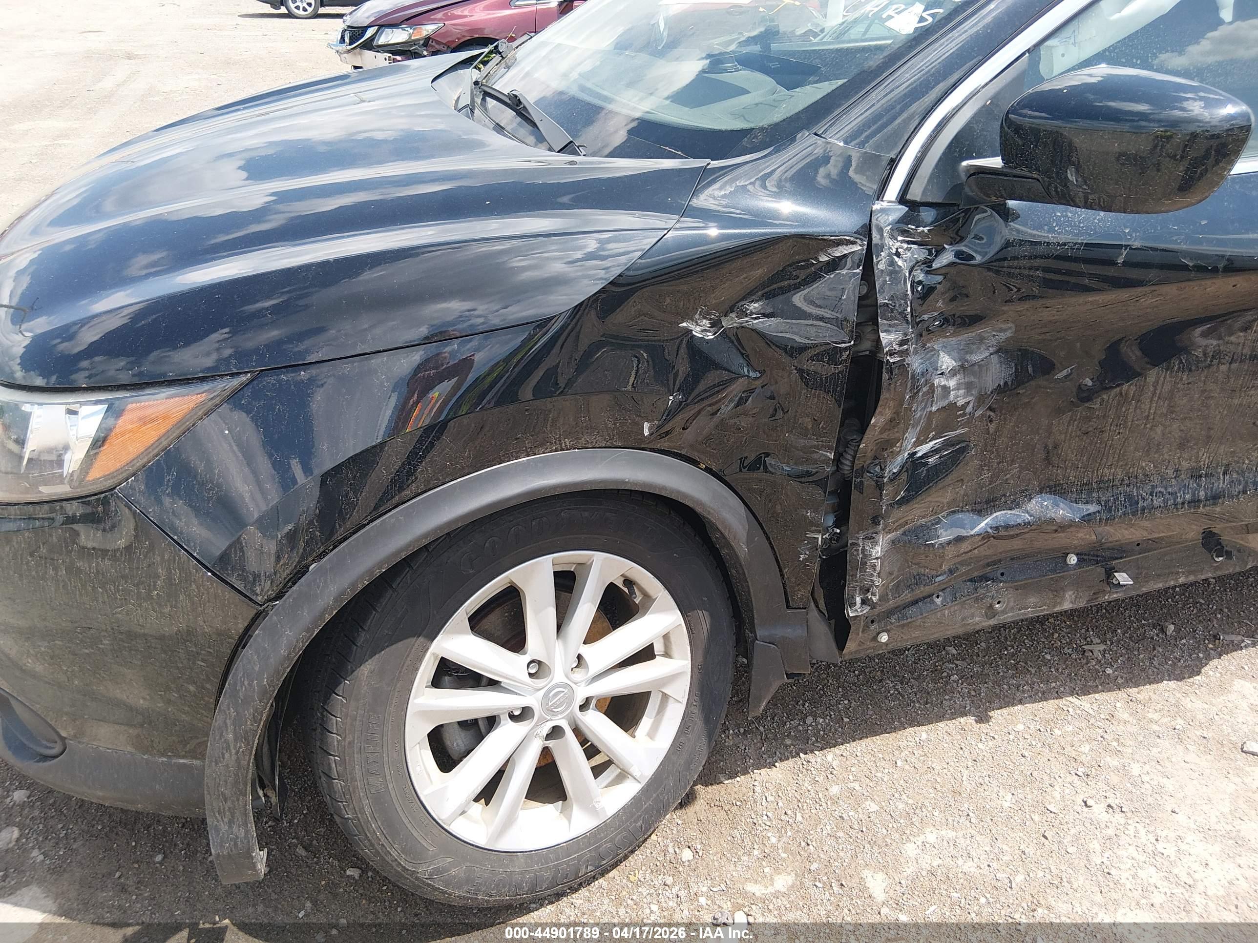 NISSAN ROGUE image 6