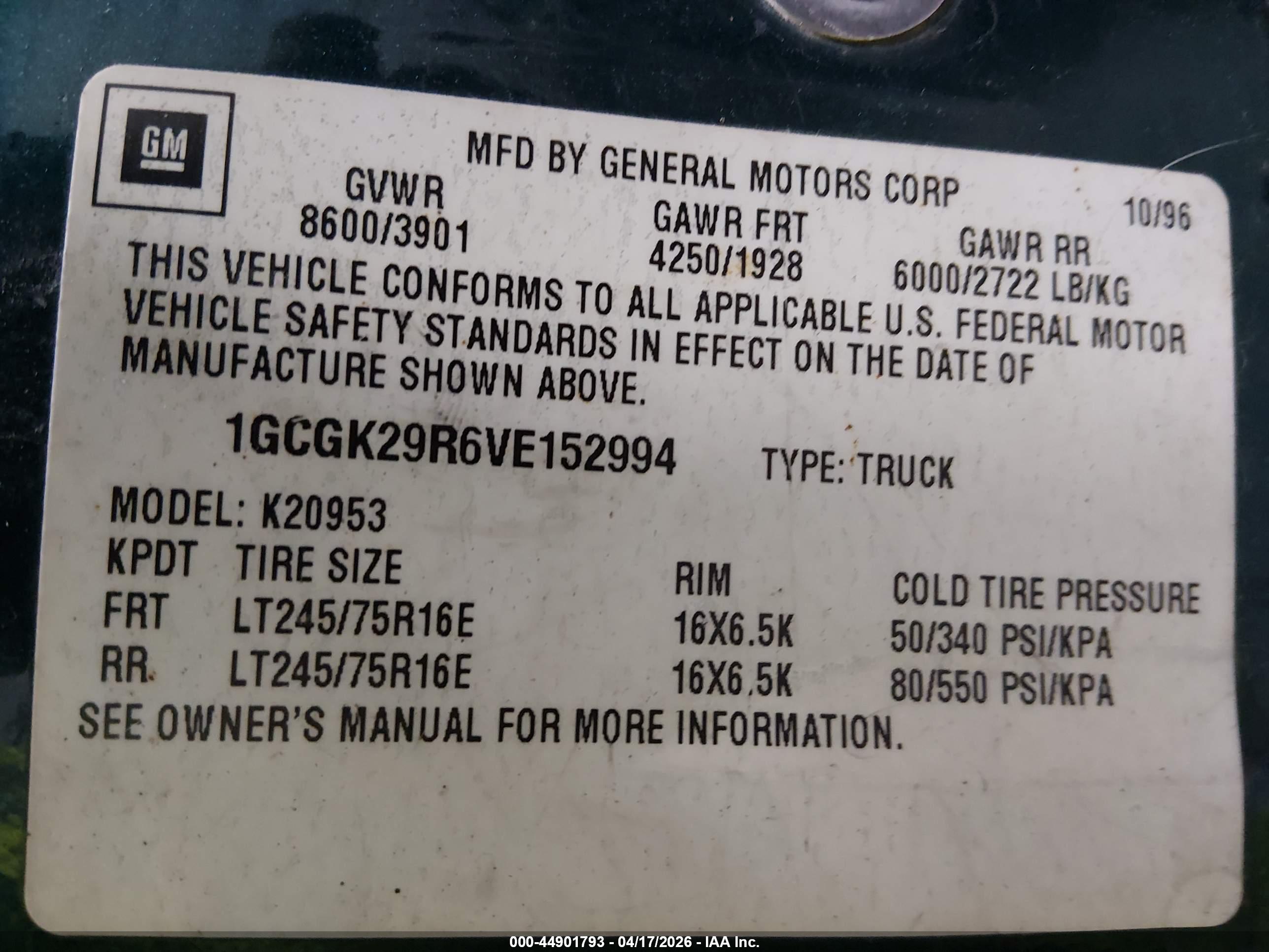 CHEVROLET K2500 image 9