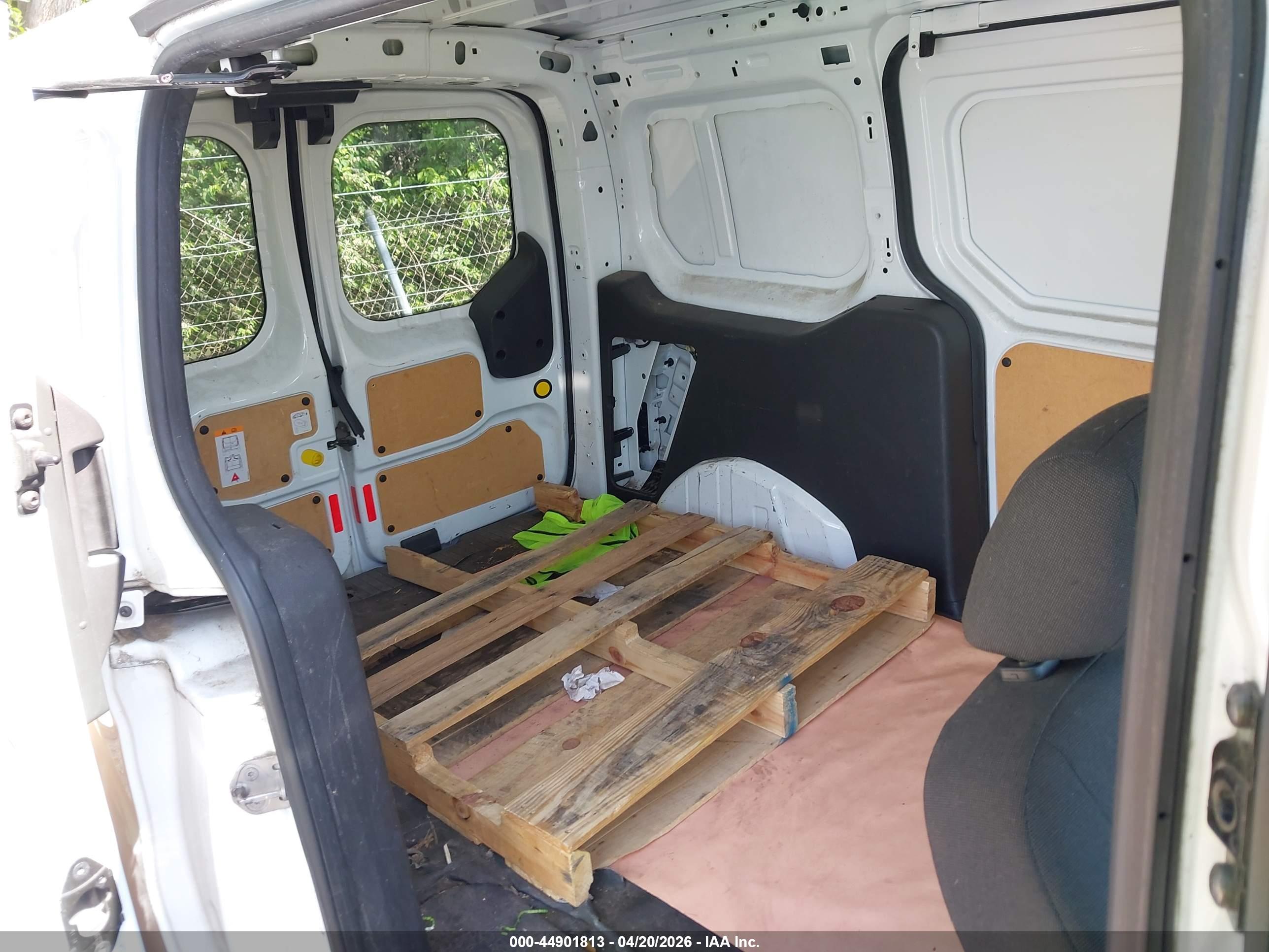 FORD TRANSIT image 8