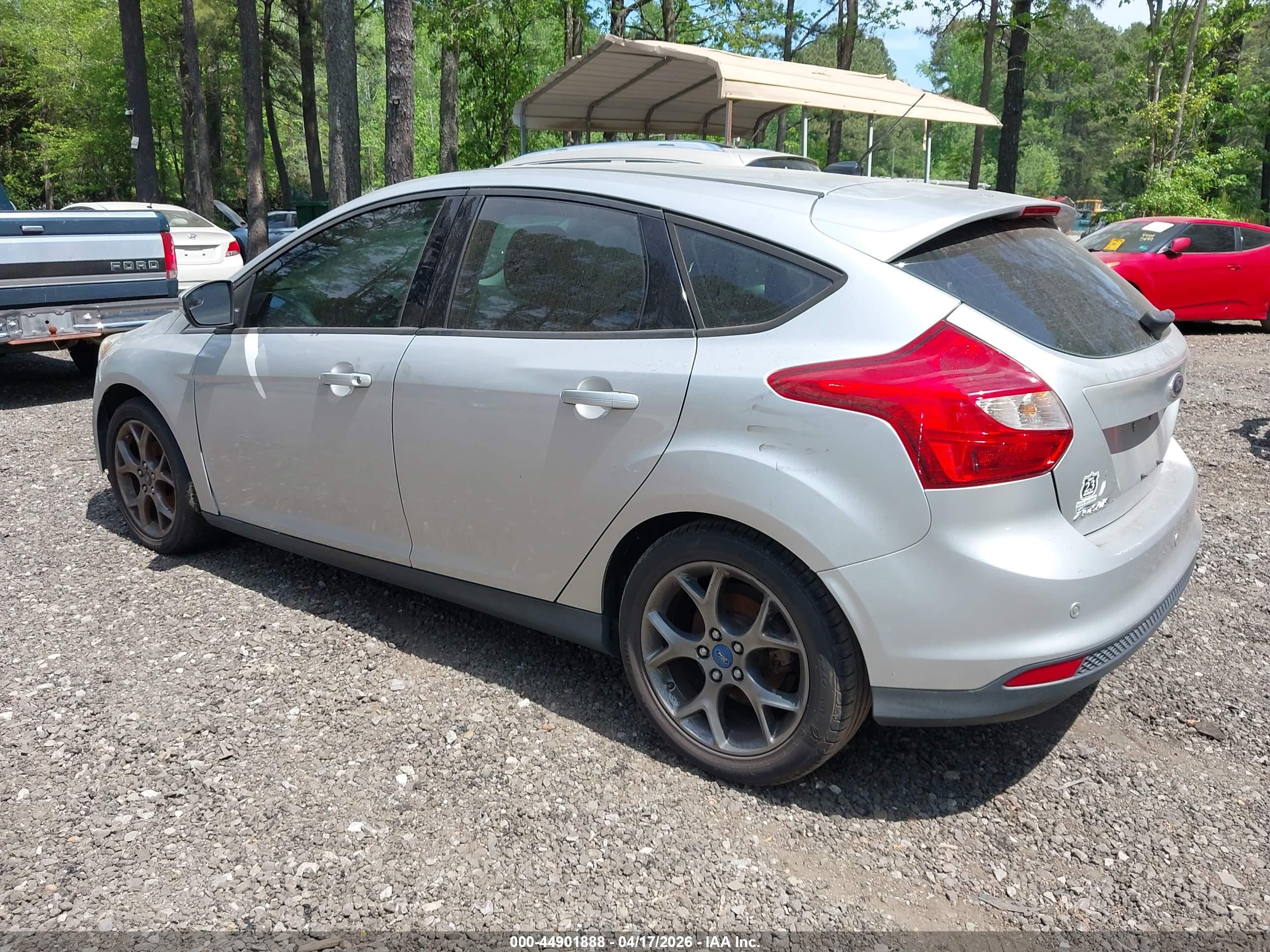 FORD FOCUS image 3