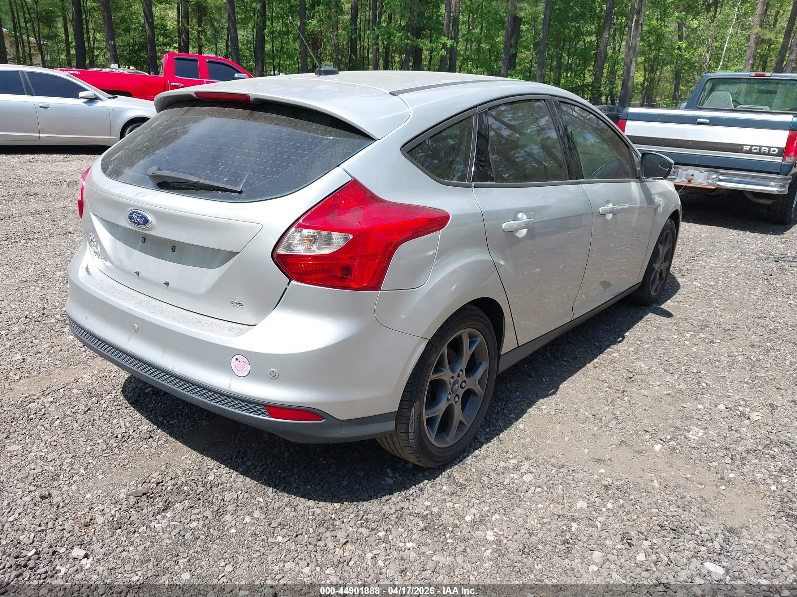 FORD FOCUS image 4