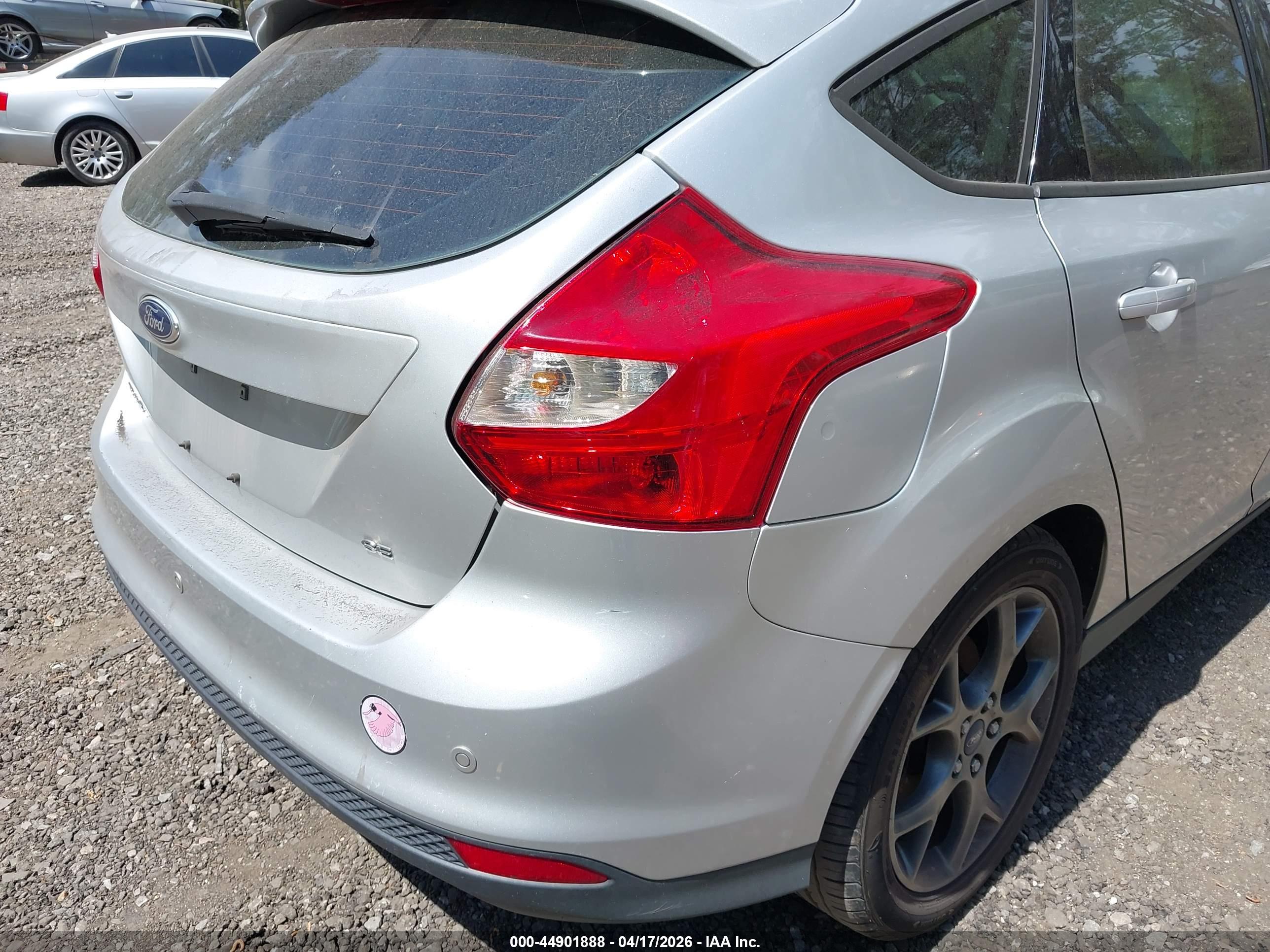 FORD FOCUS image 6