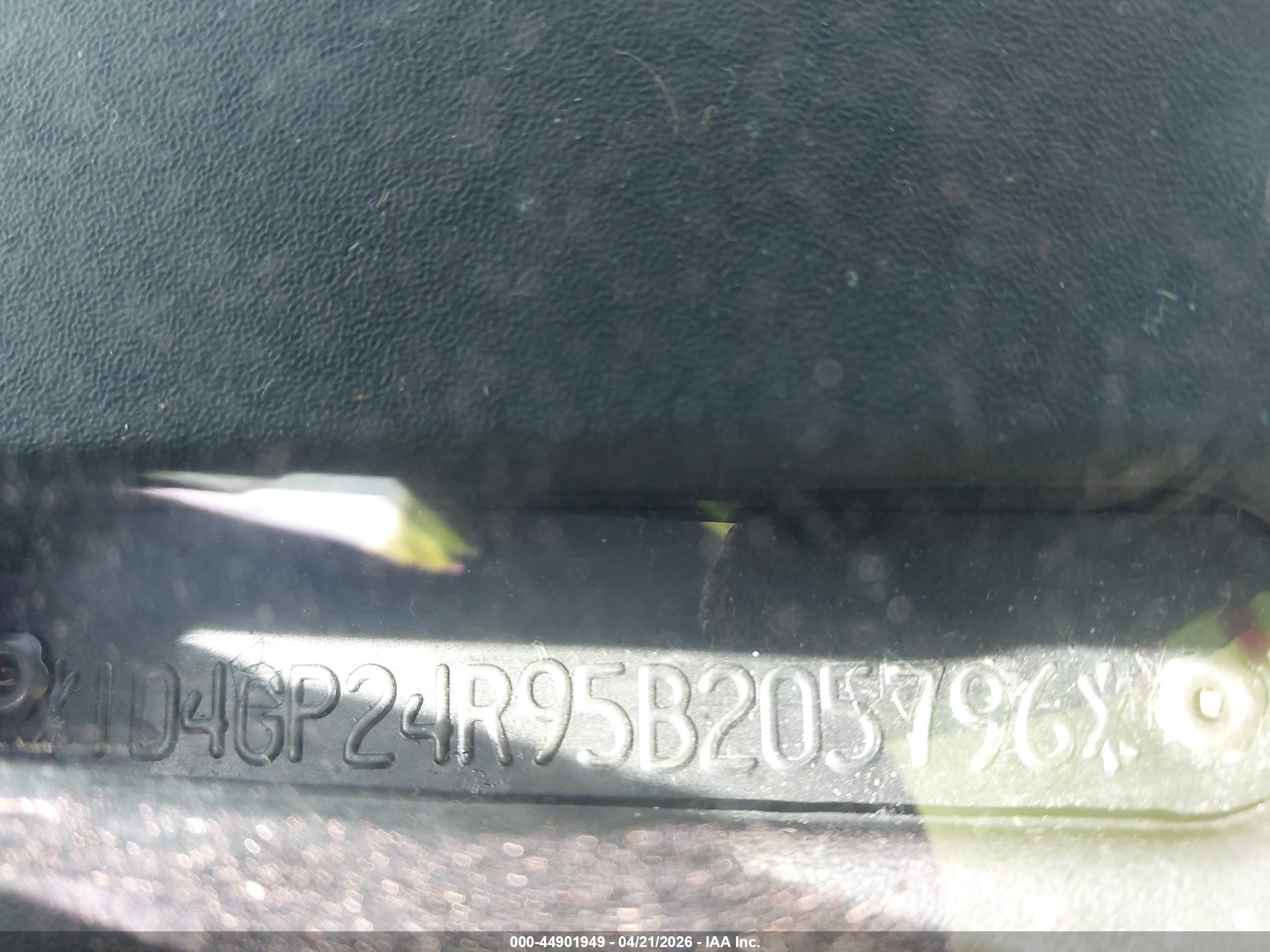 DODGE GRAND image 9