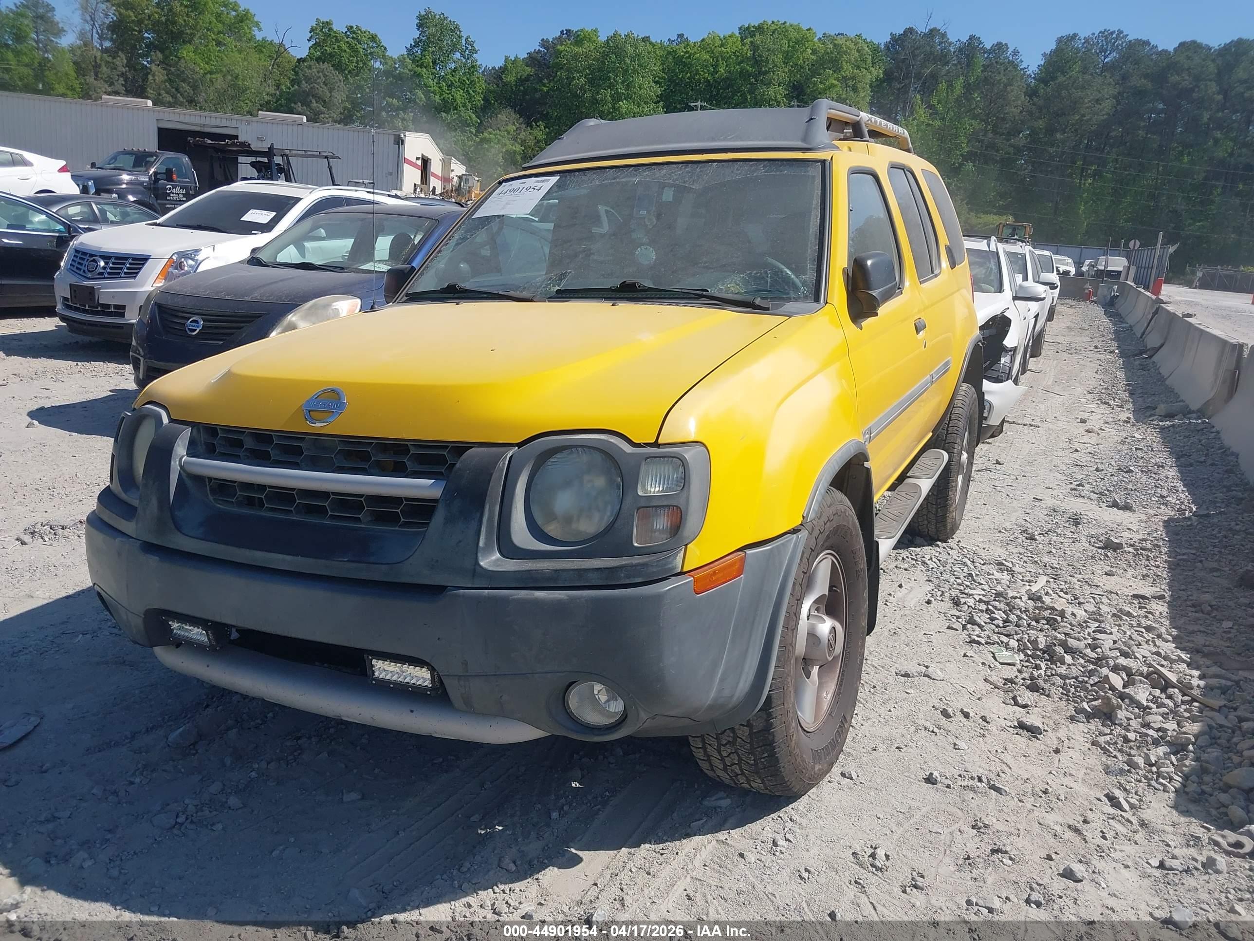 NISSAN XTERRA image 2
