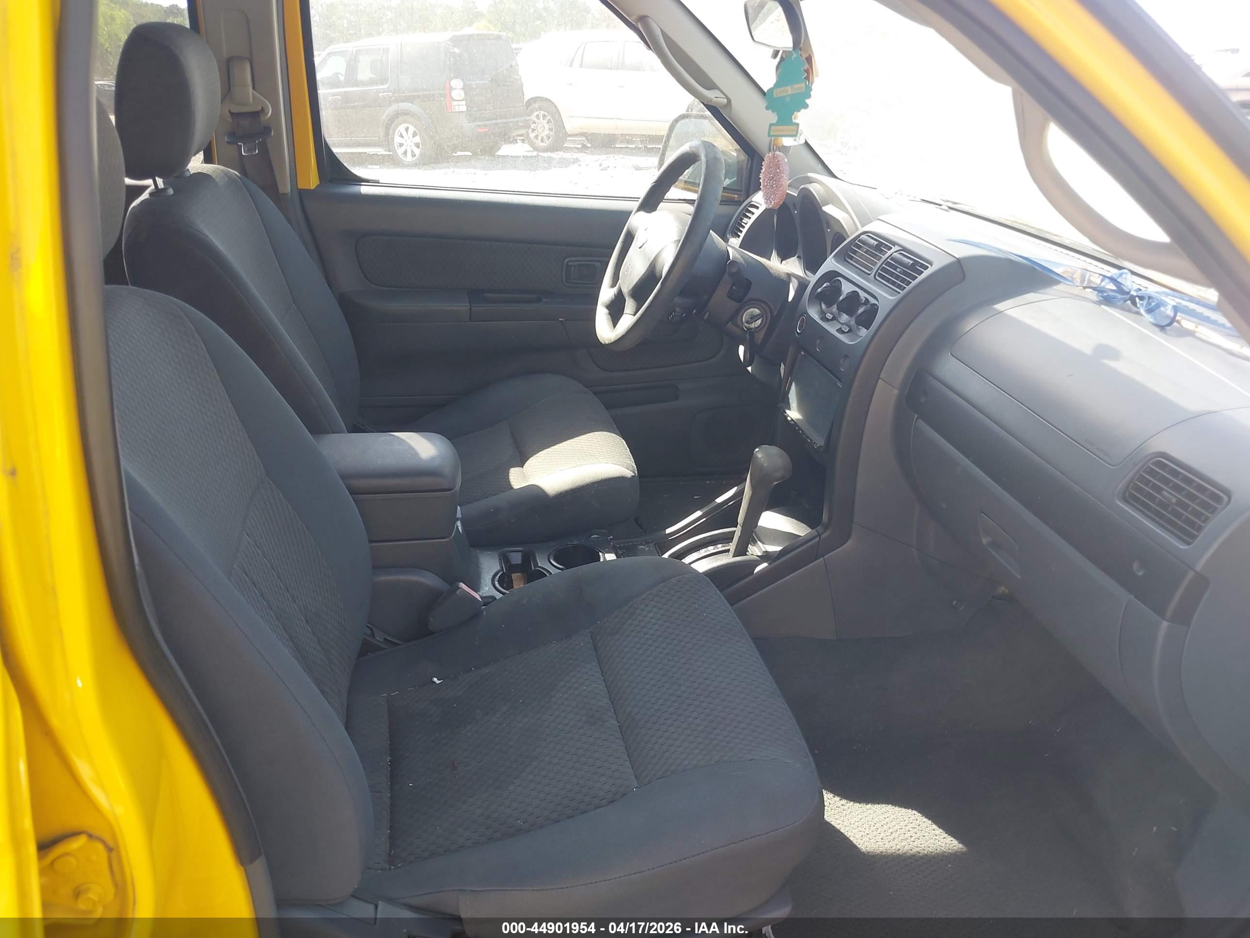 NISSAN XTERRA image 5
