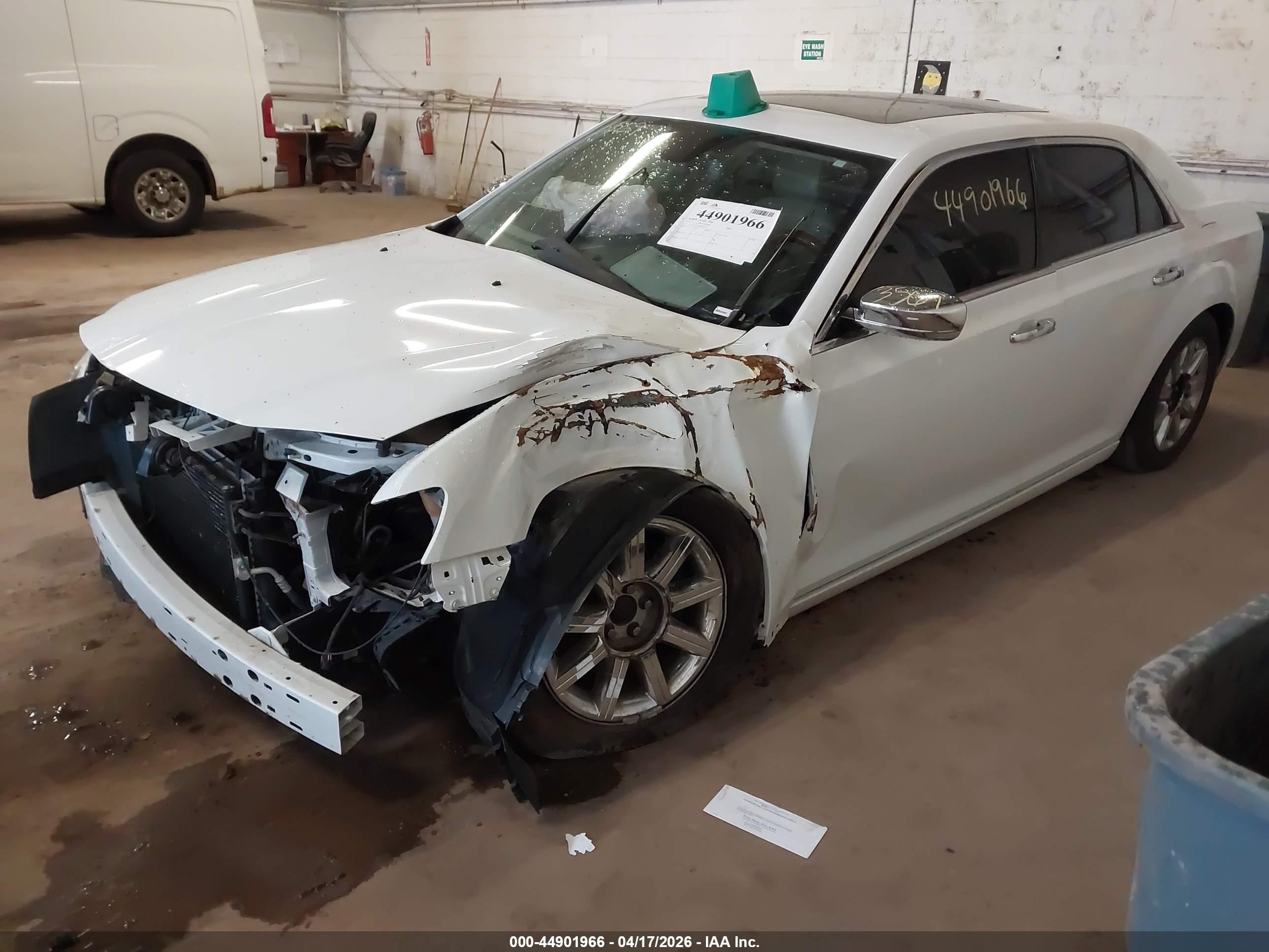 CHRYSLER 300C image 2