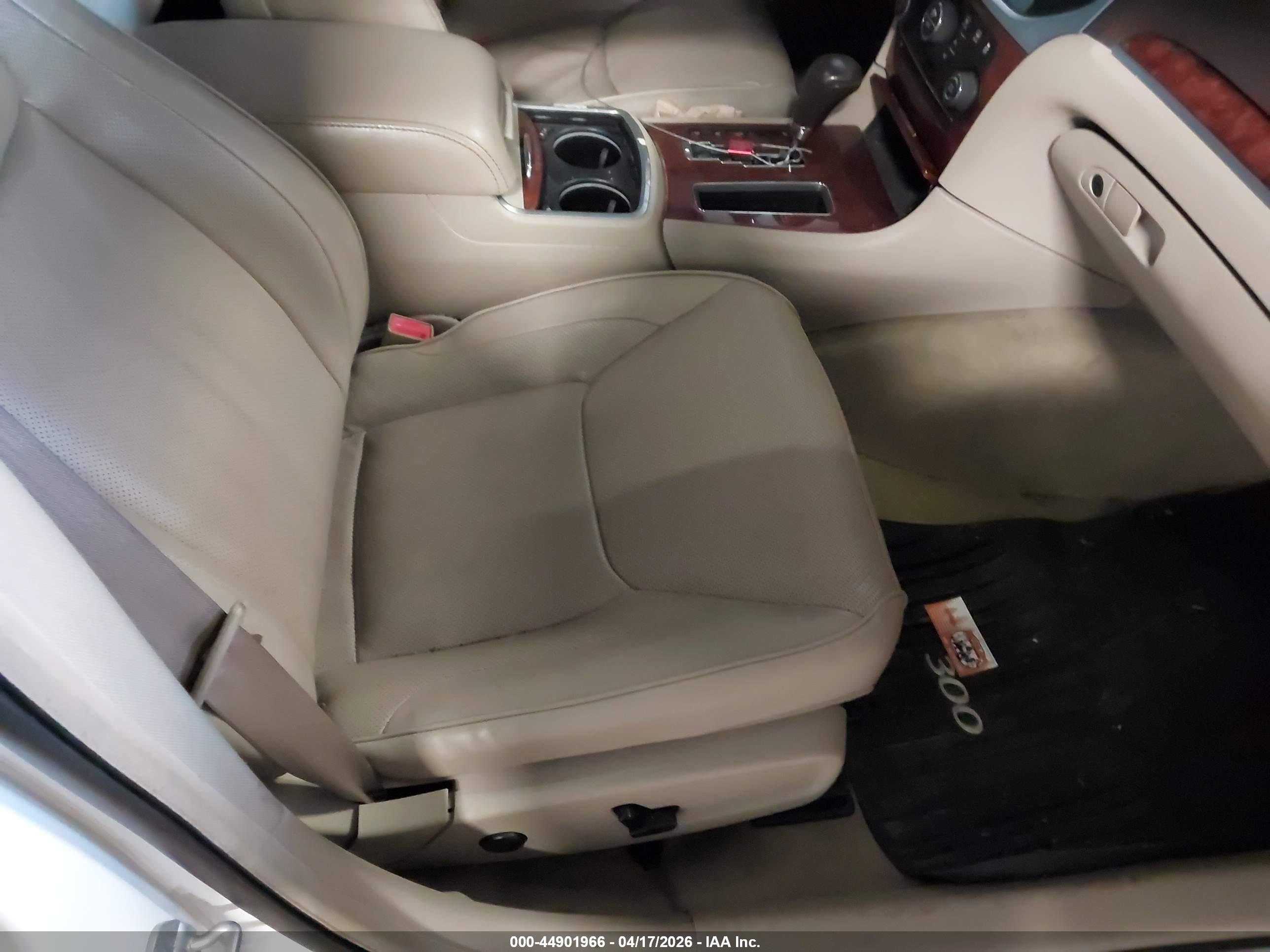 CHRYSLER 300C image 5