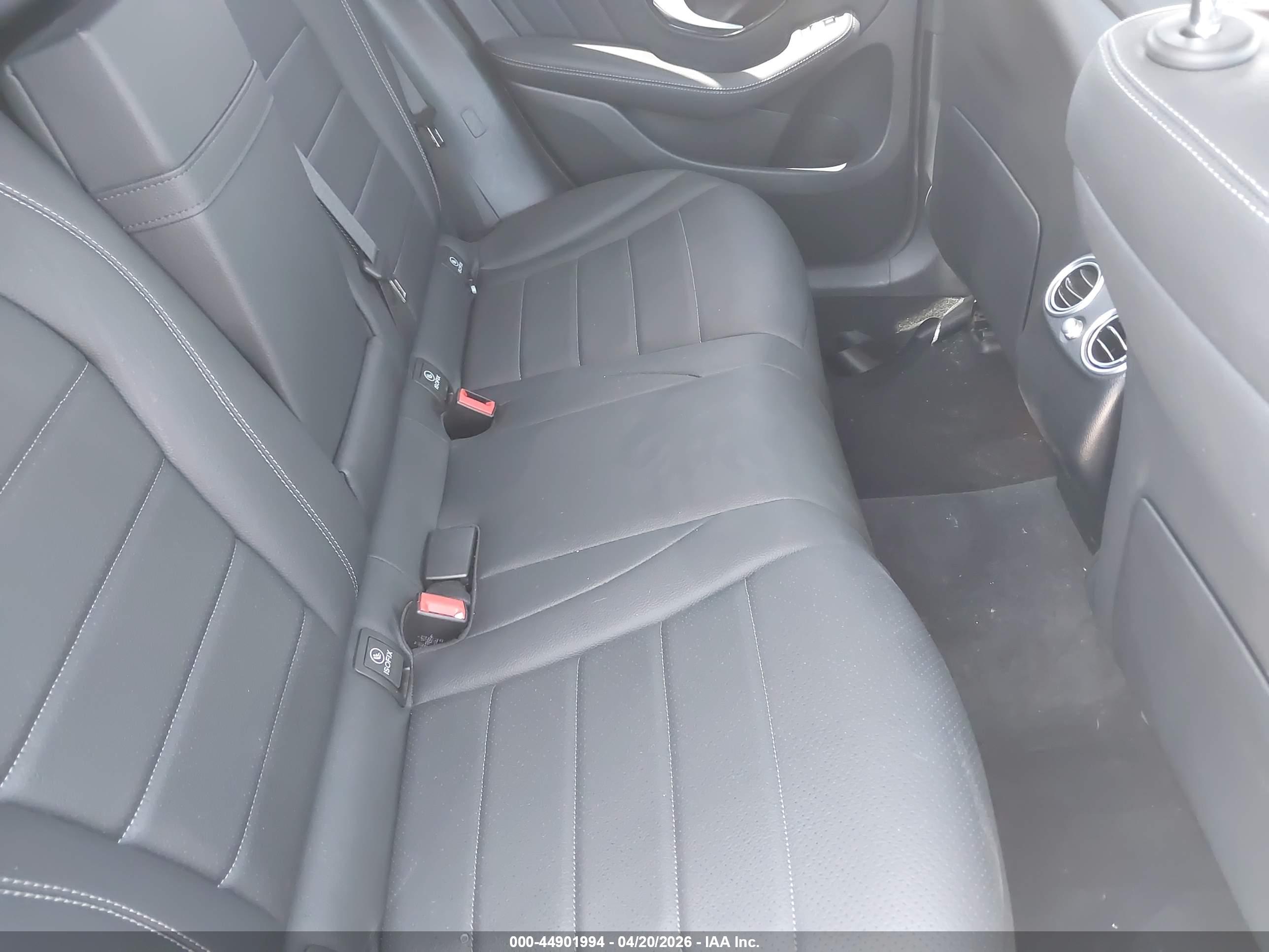 MERCEDES-BENZ GLC image 8