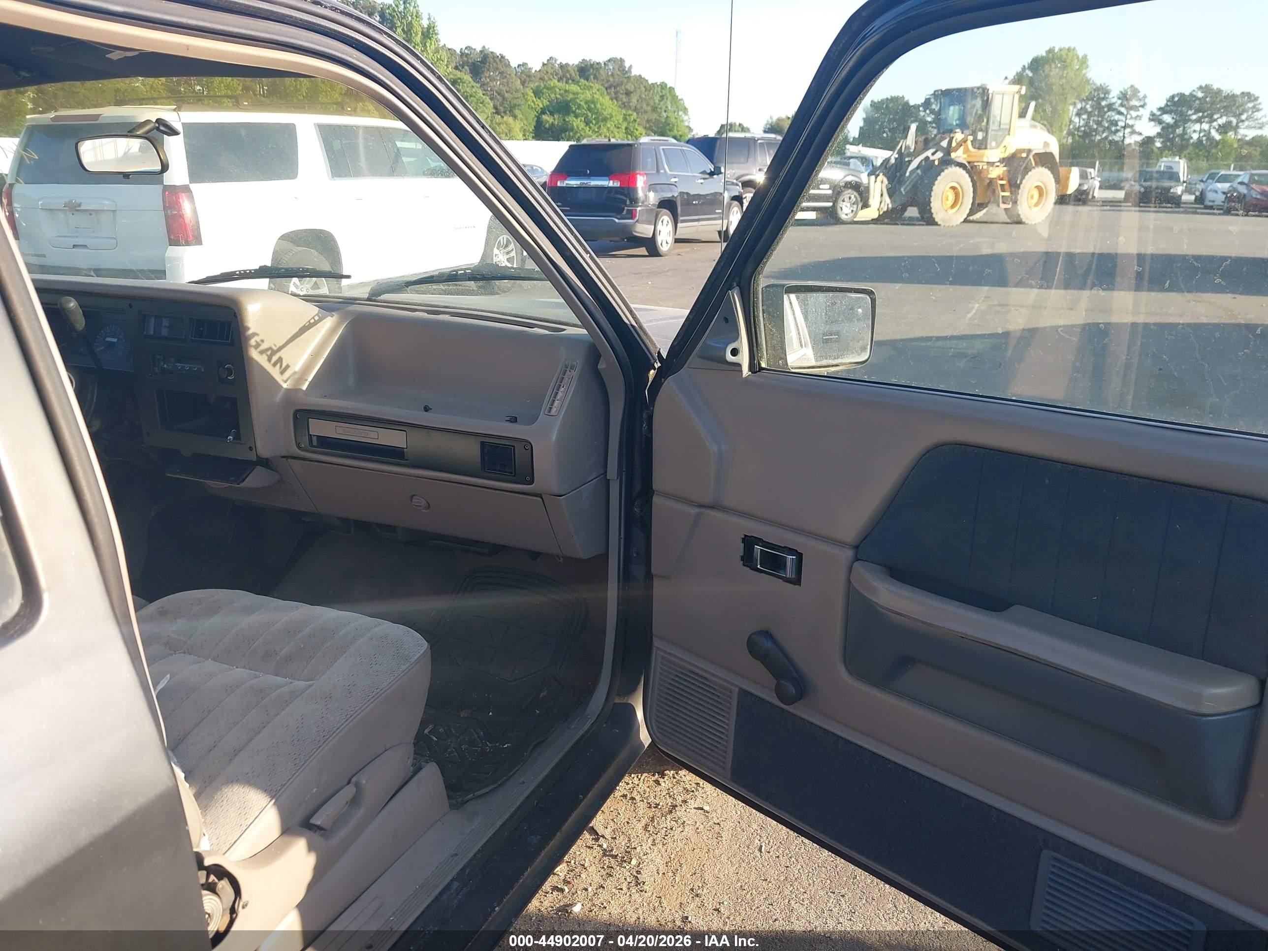 DODGE DAKOTA image 5