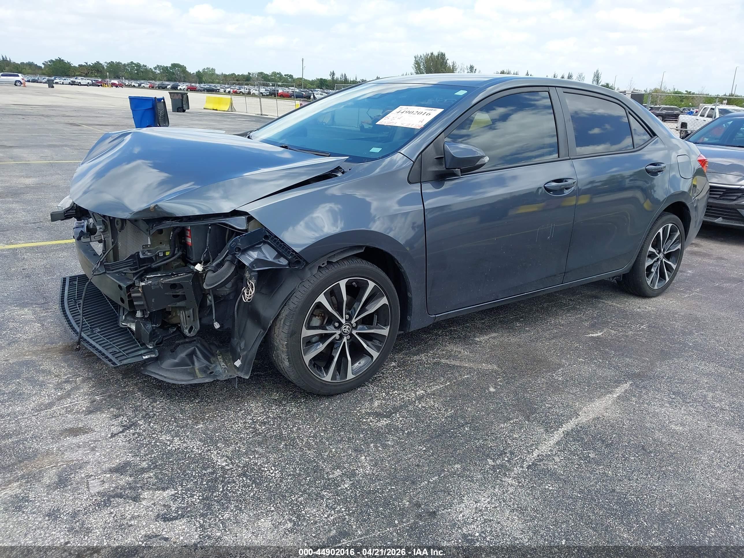 TOYOTA COROLLA image 2