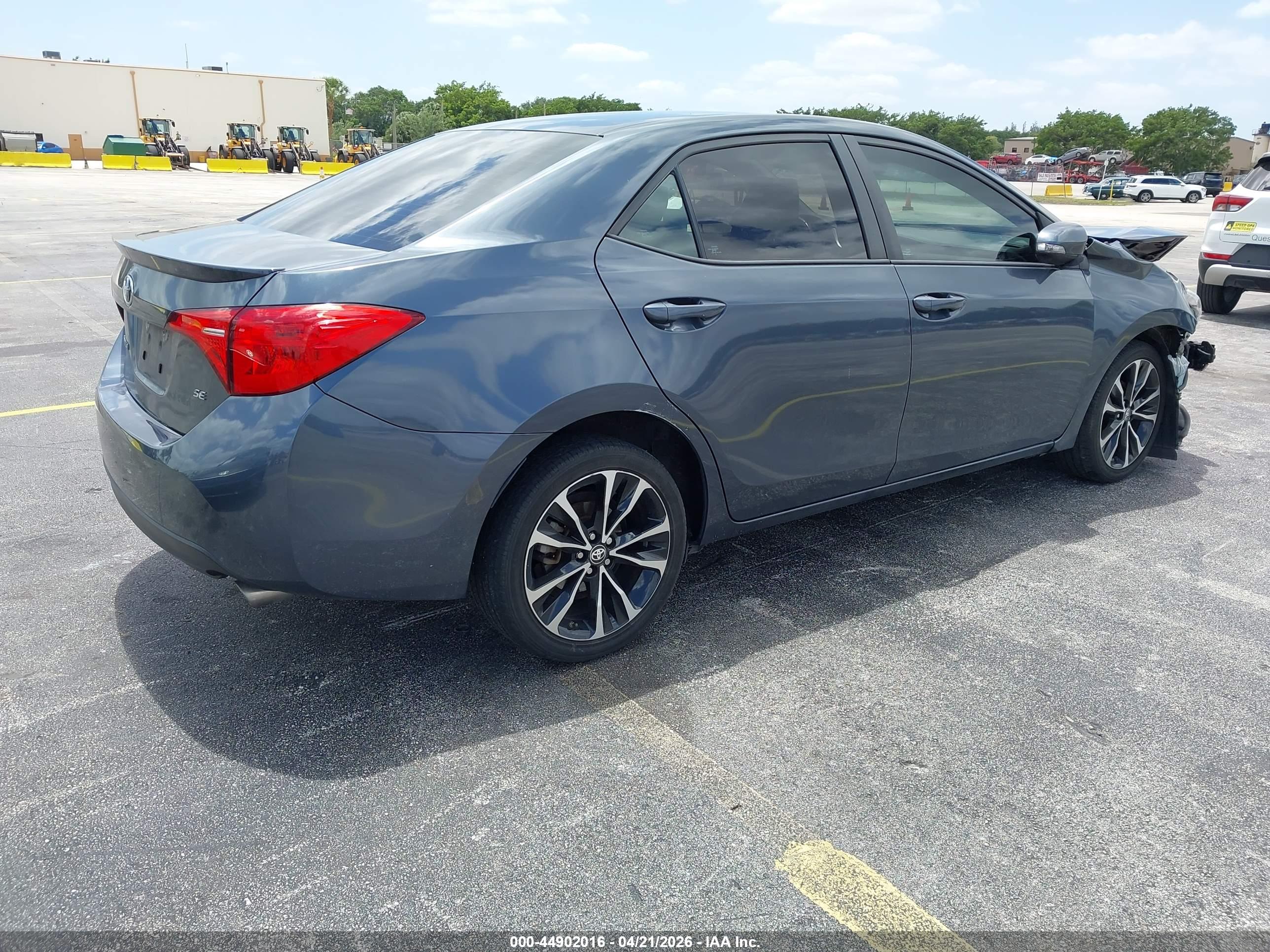 TOYOTA COROLLA image 4
