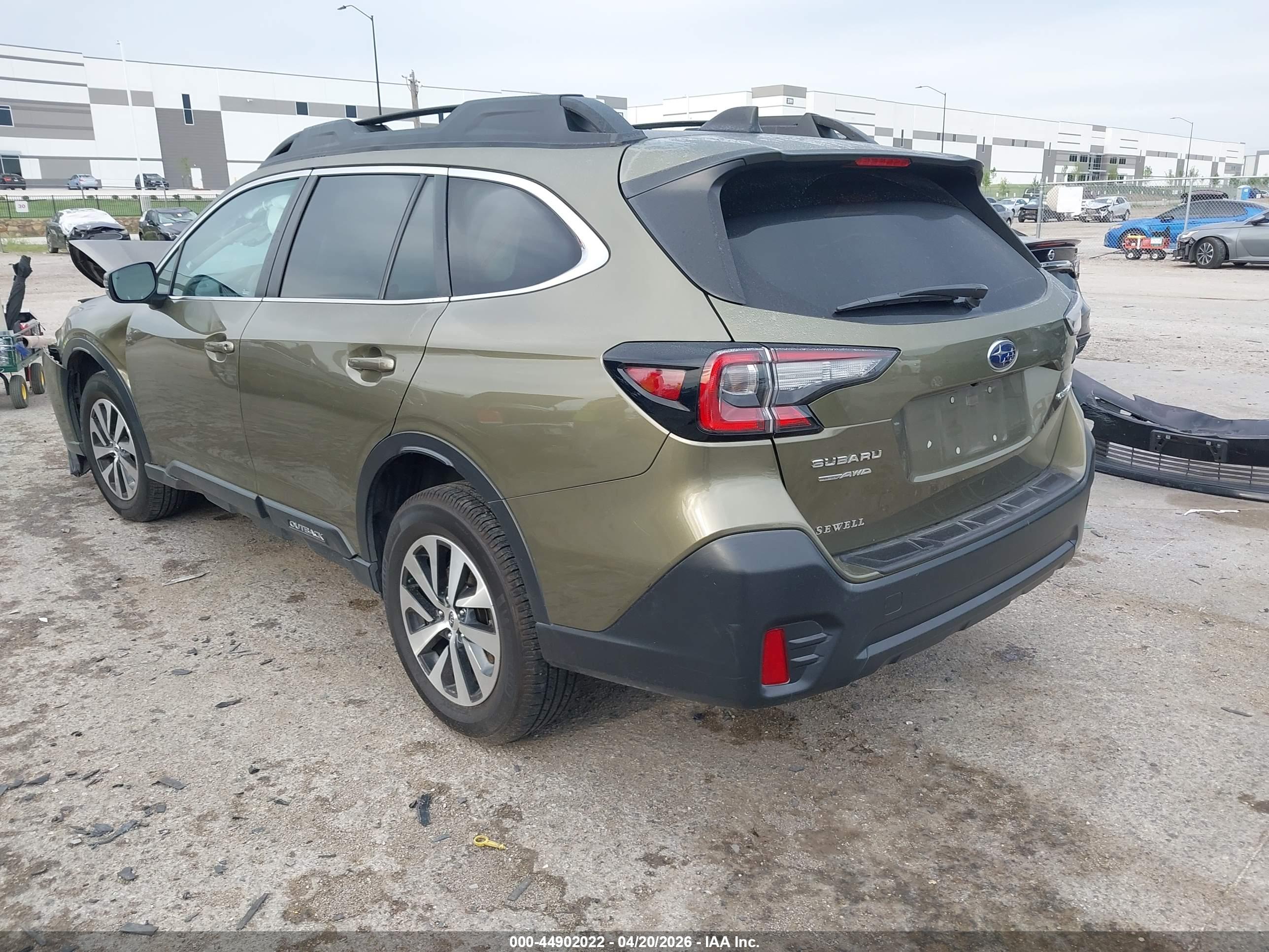 SUBARU OUTBACK image 3