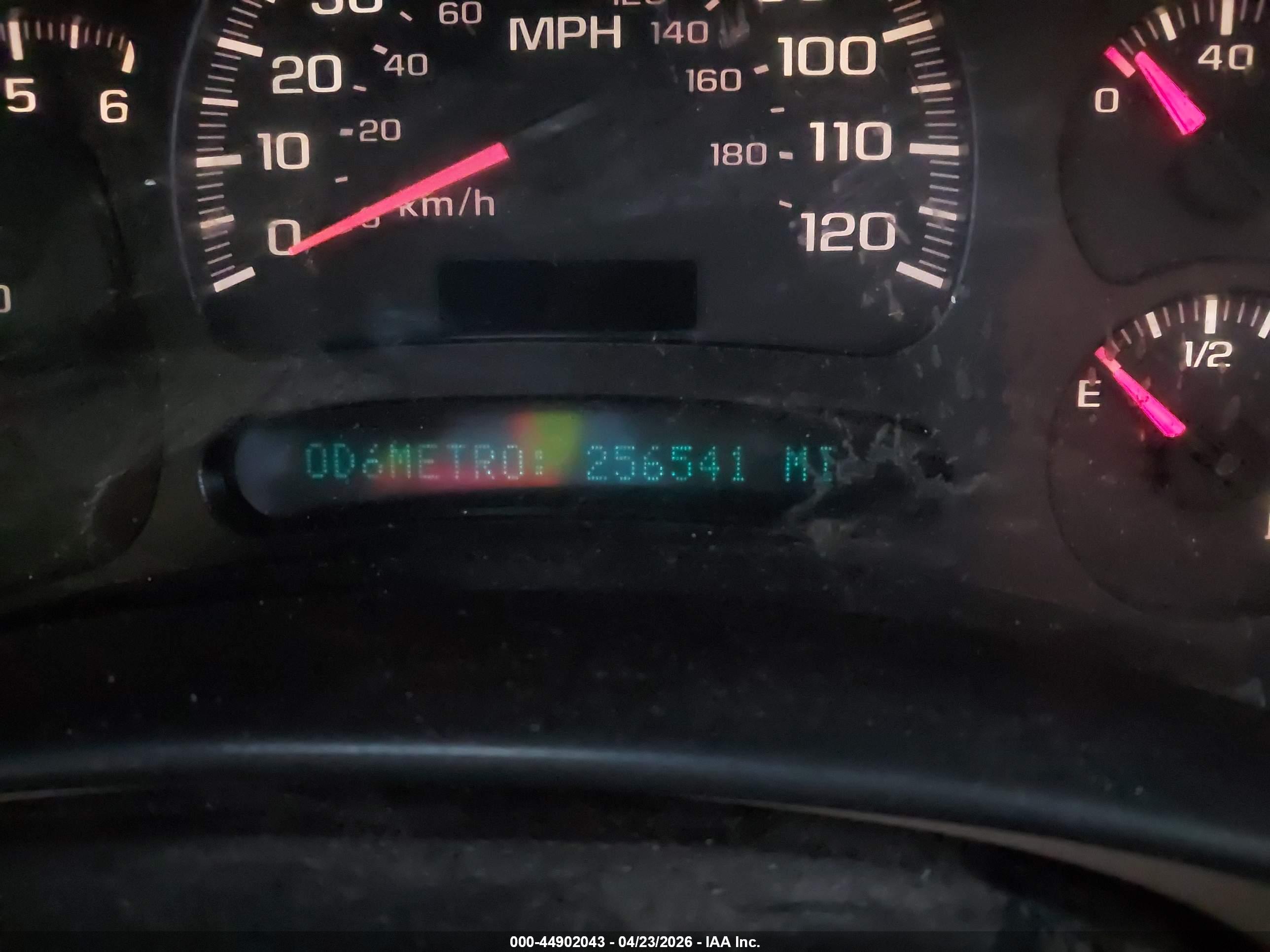 CHEVROLET SILVERADO image 7