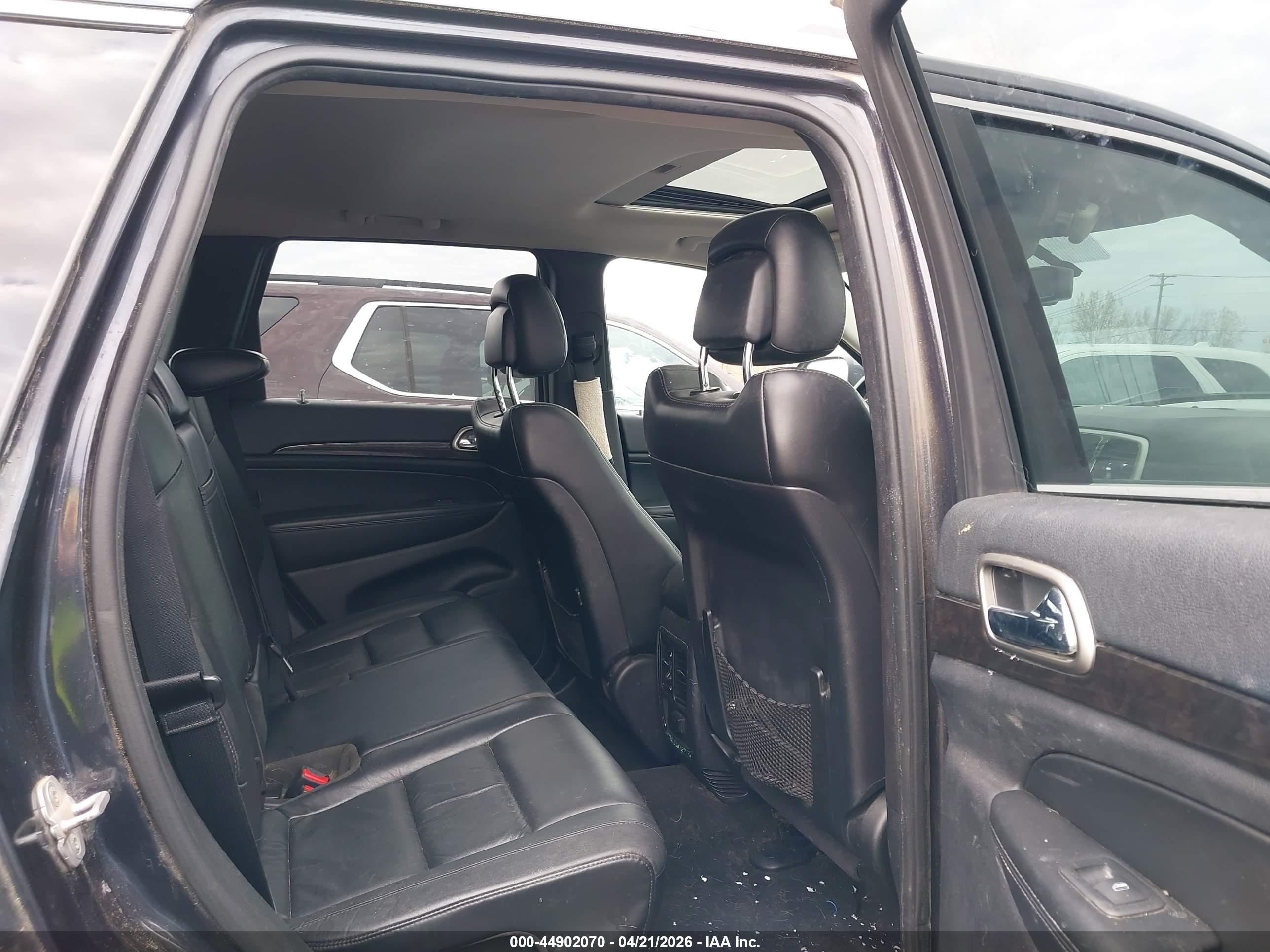 JEEP GRAND image 8