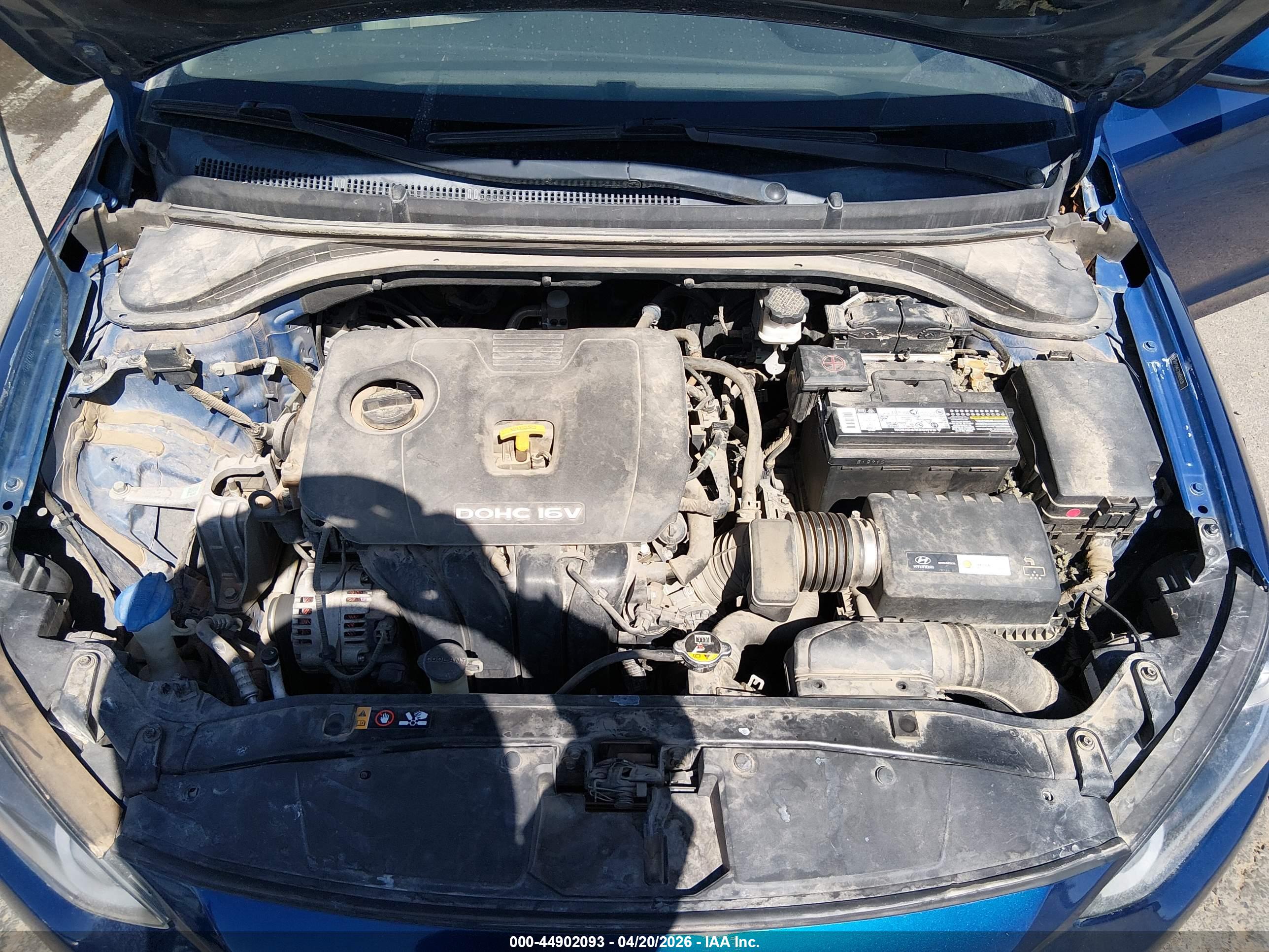 HYUNDAI ELANTRA image 10