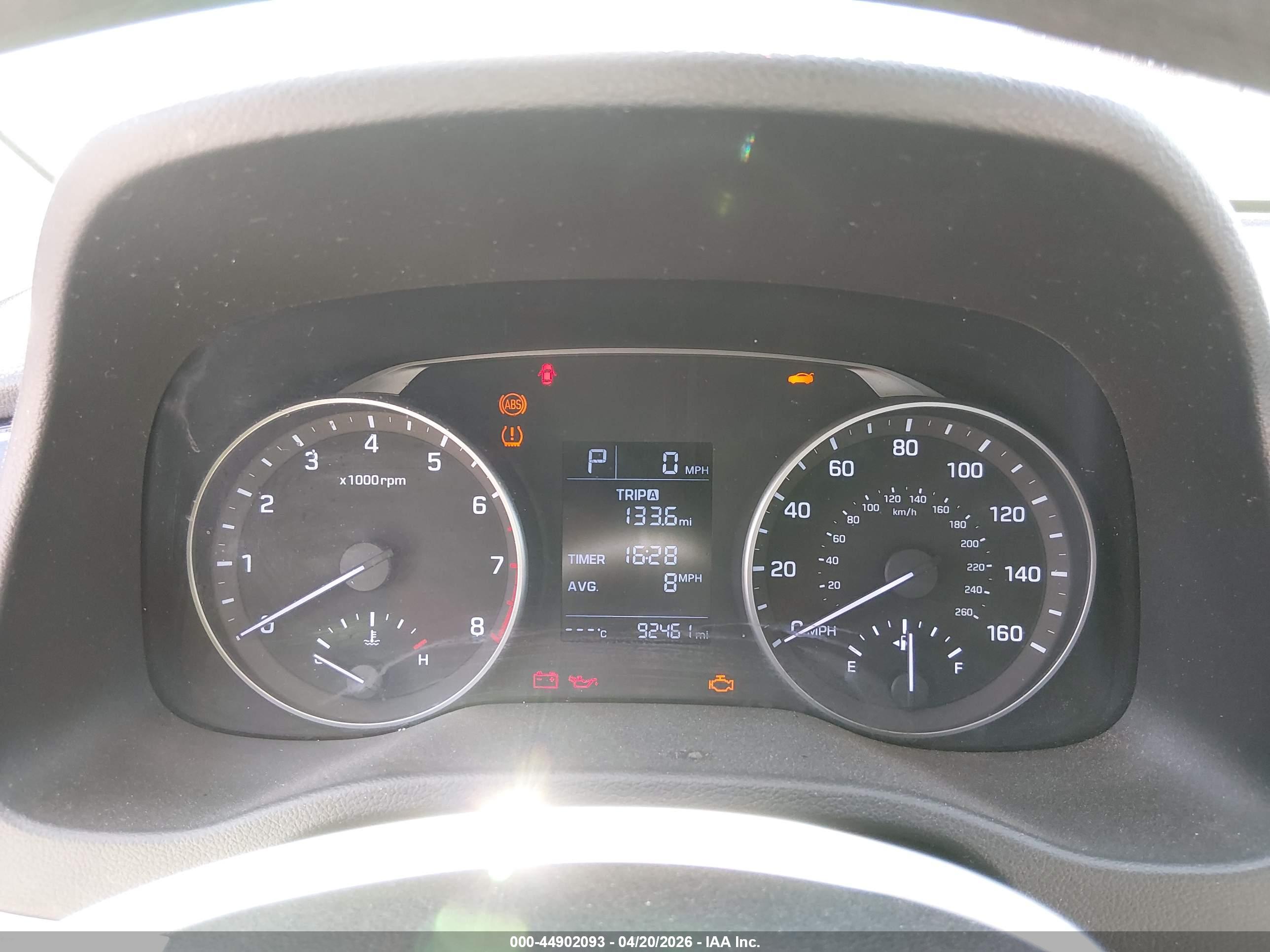 HYUNDAI ELANTRA image 7