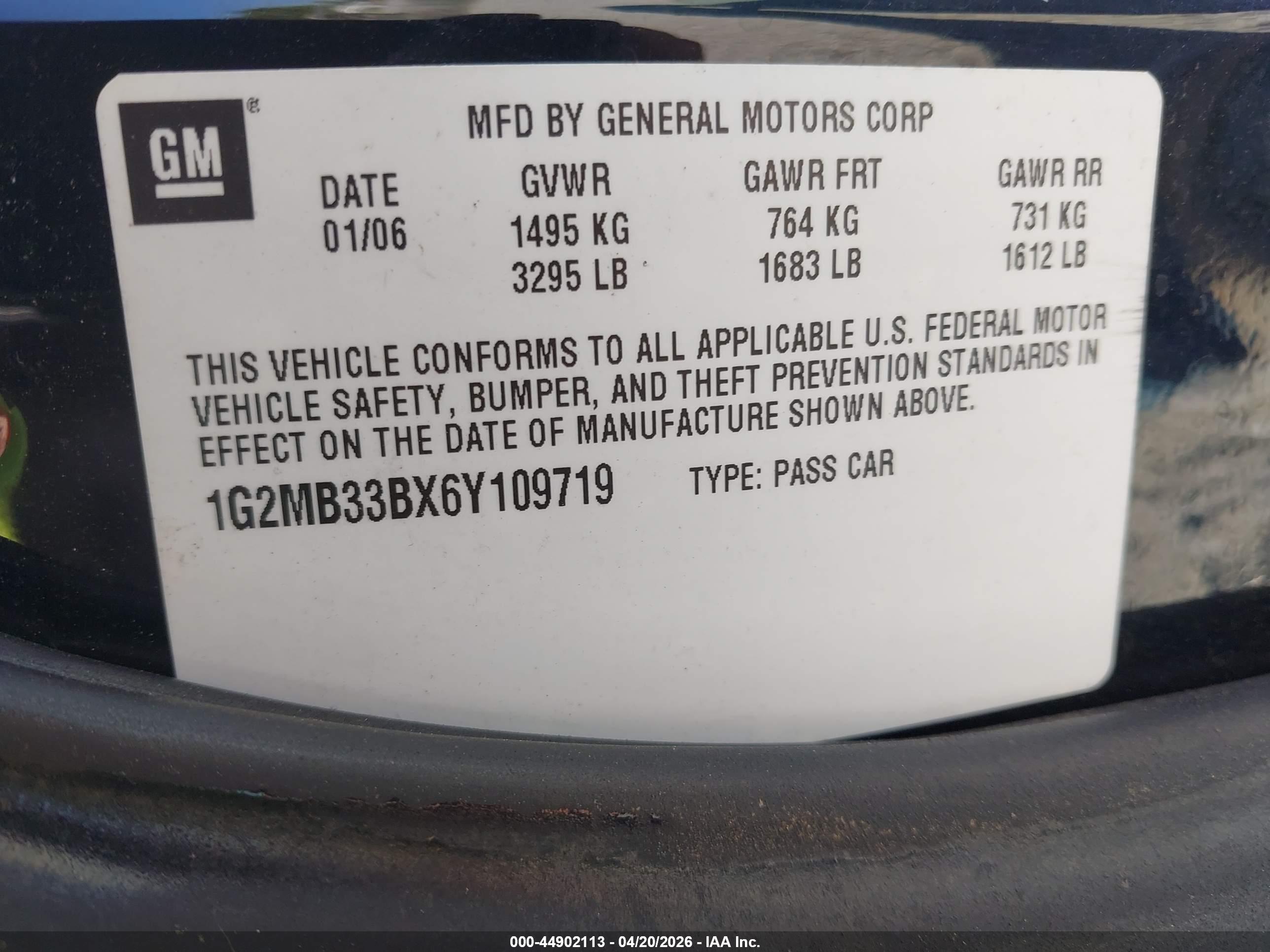 PONTIAC SOLSTICE image 9