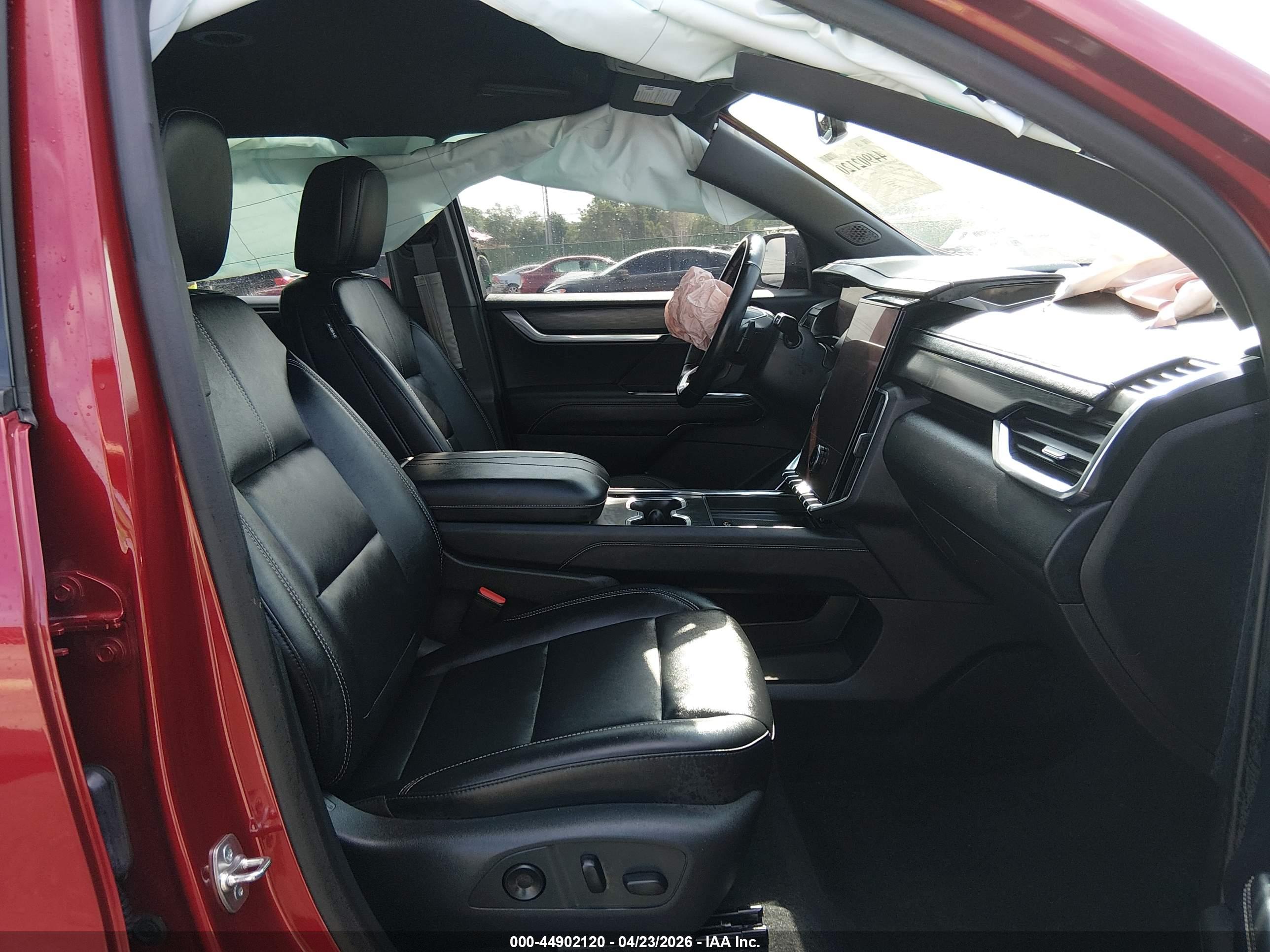 GMC ACADIA image 5