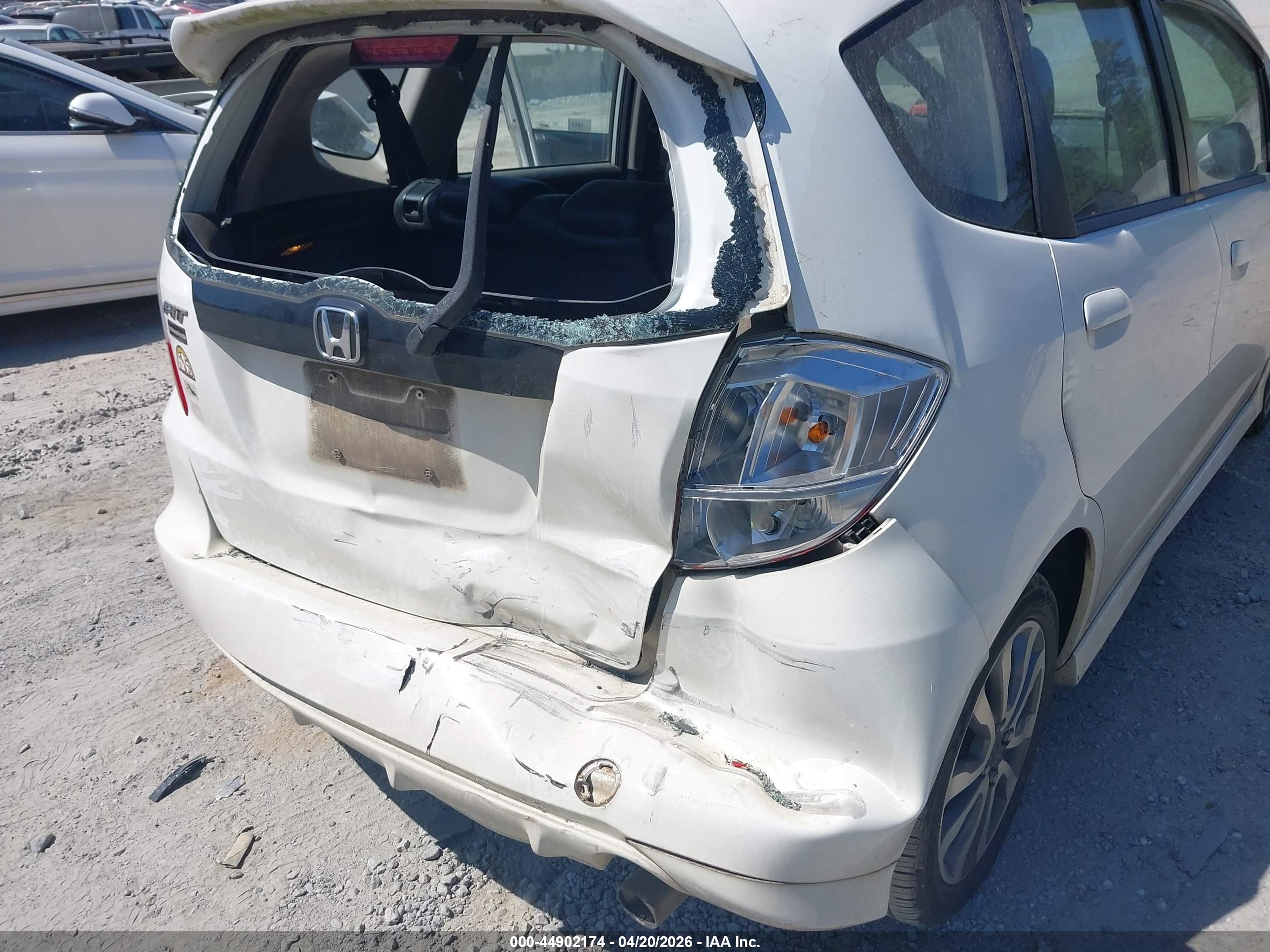 HONDA FIT image 6