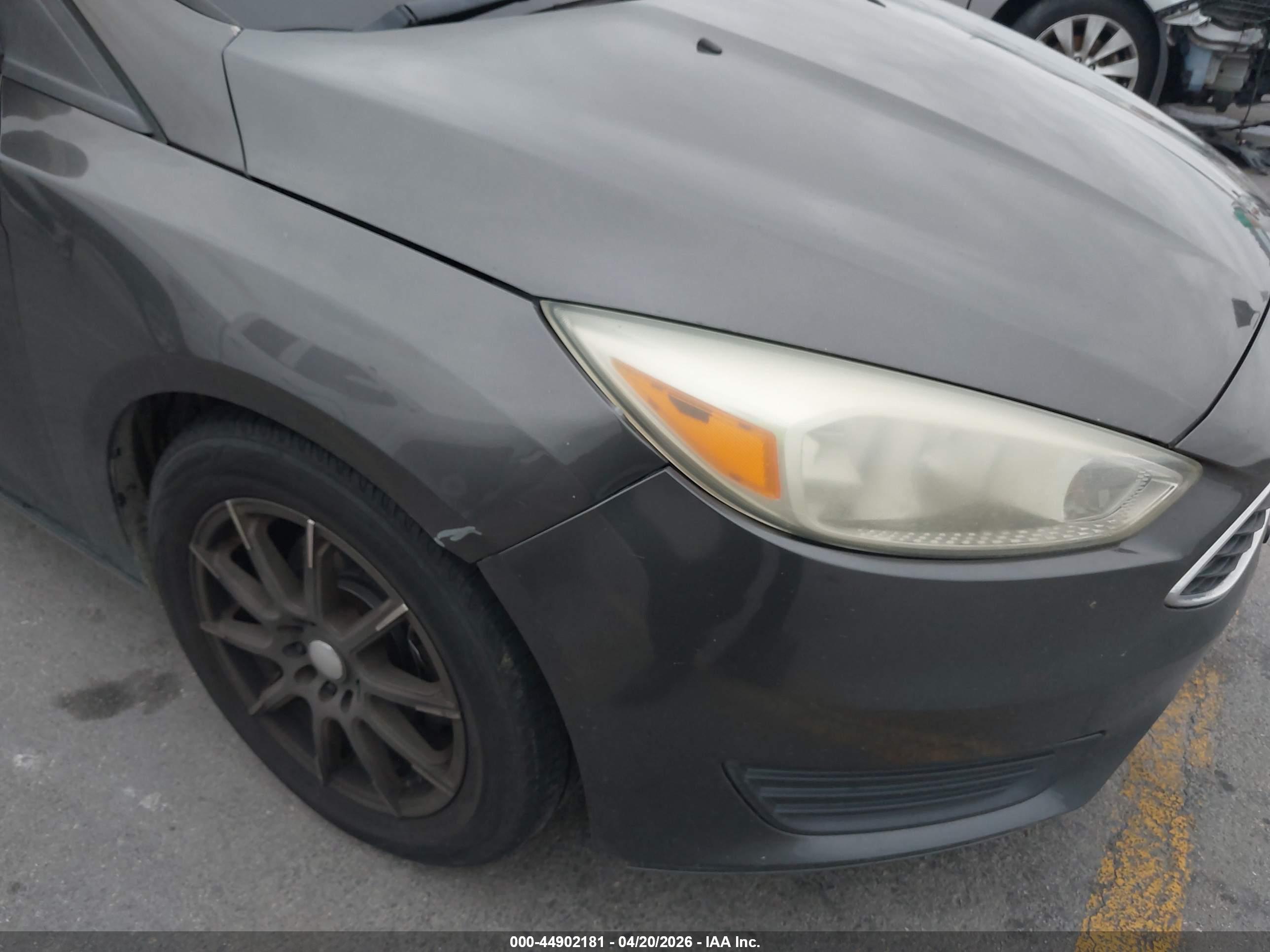 FORD FOCUS image 6