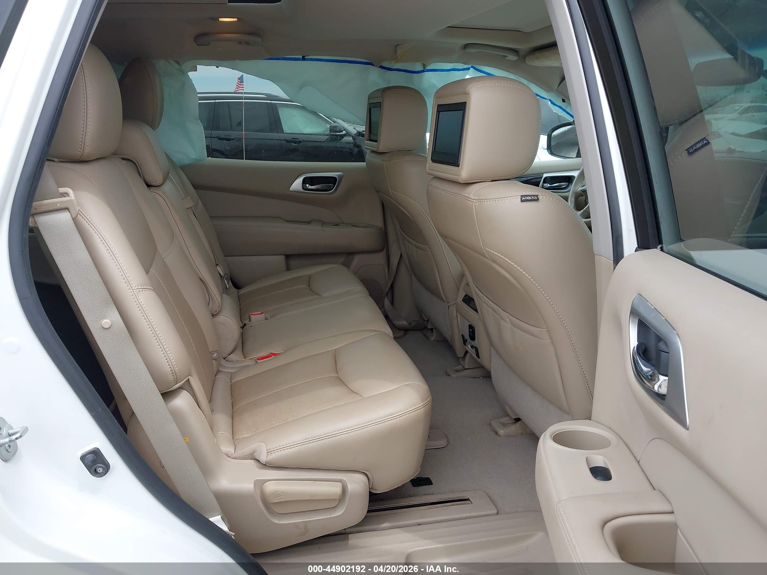 NISSAN PATHFINDER image 8