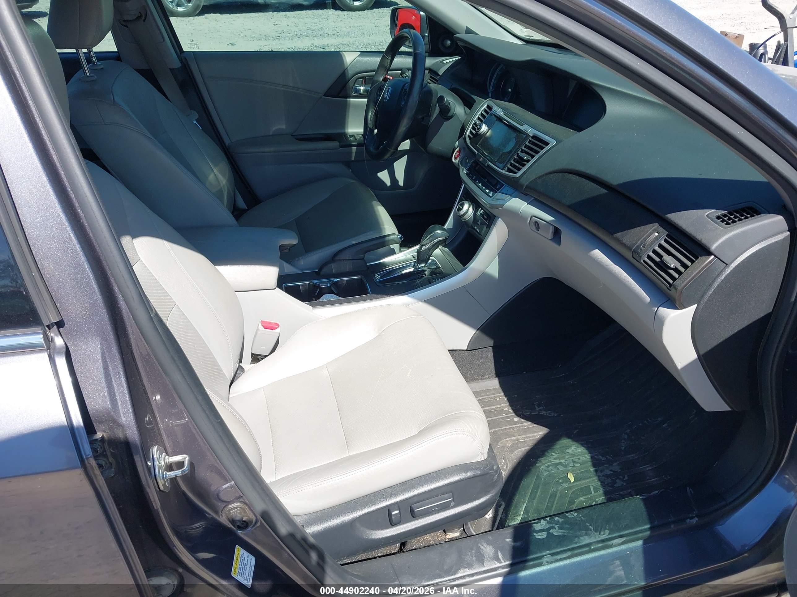 HONDA ACCORD image 5