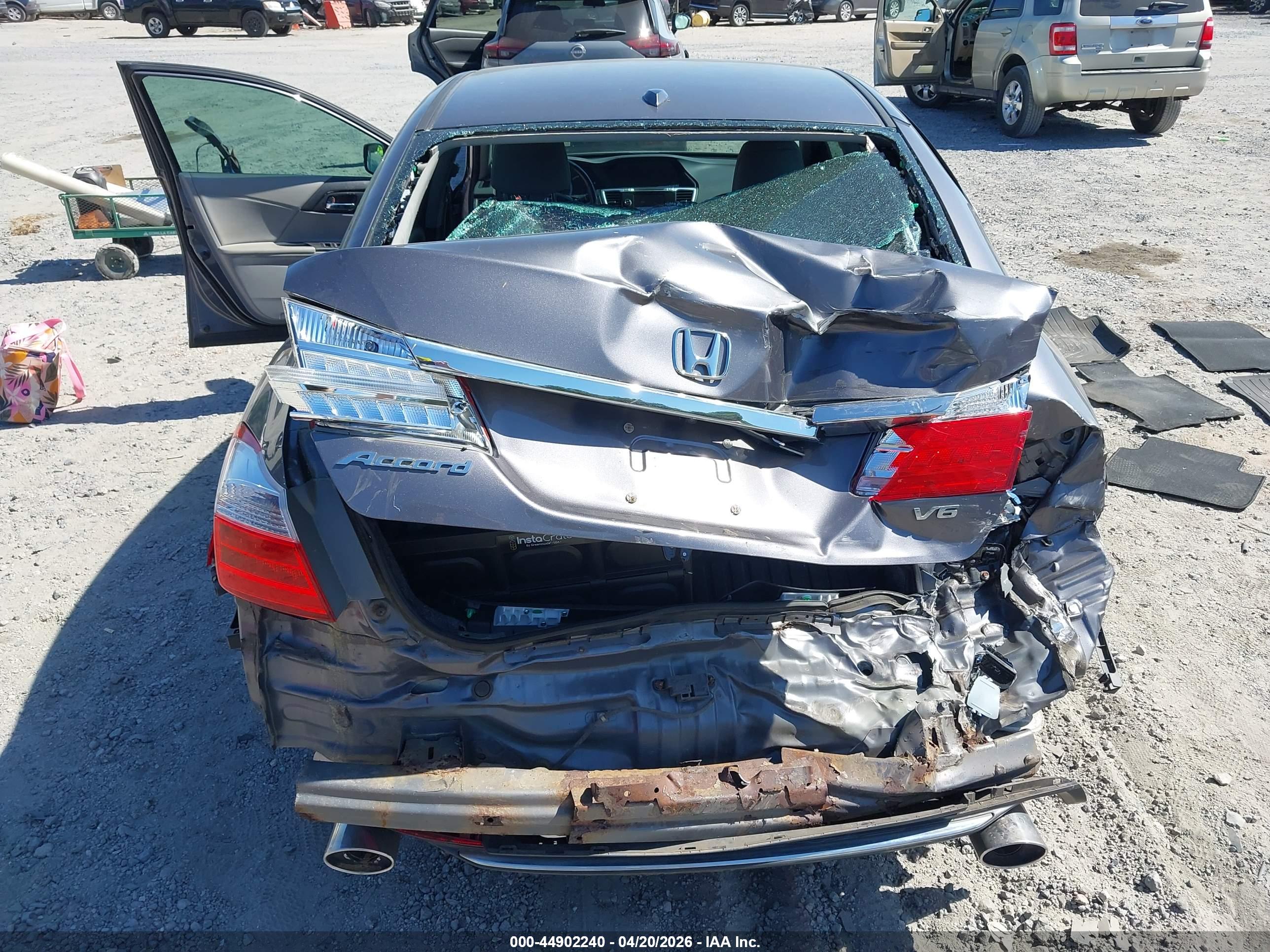 HONDA ACCORD image 6