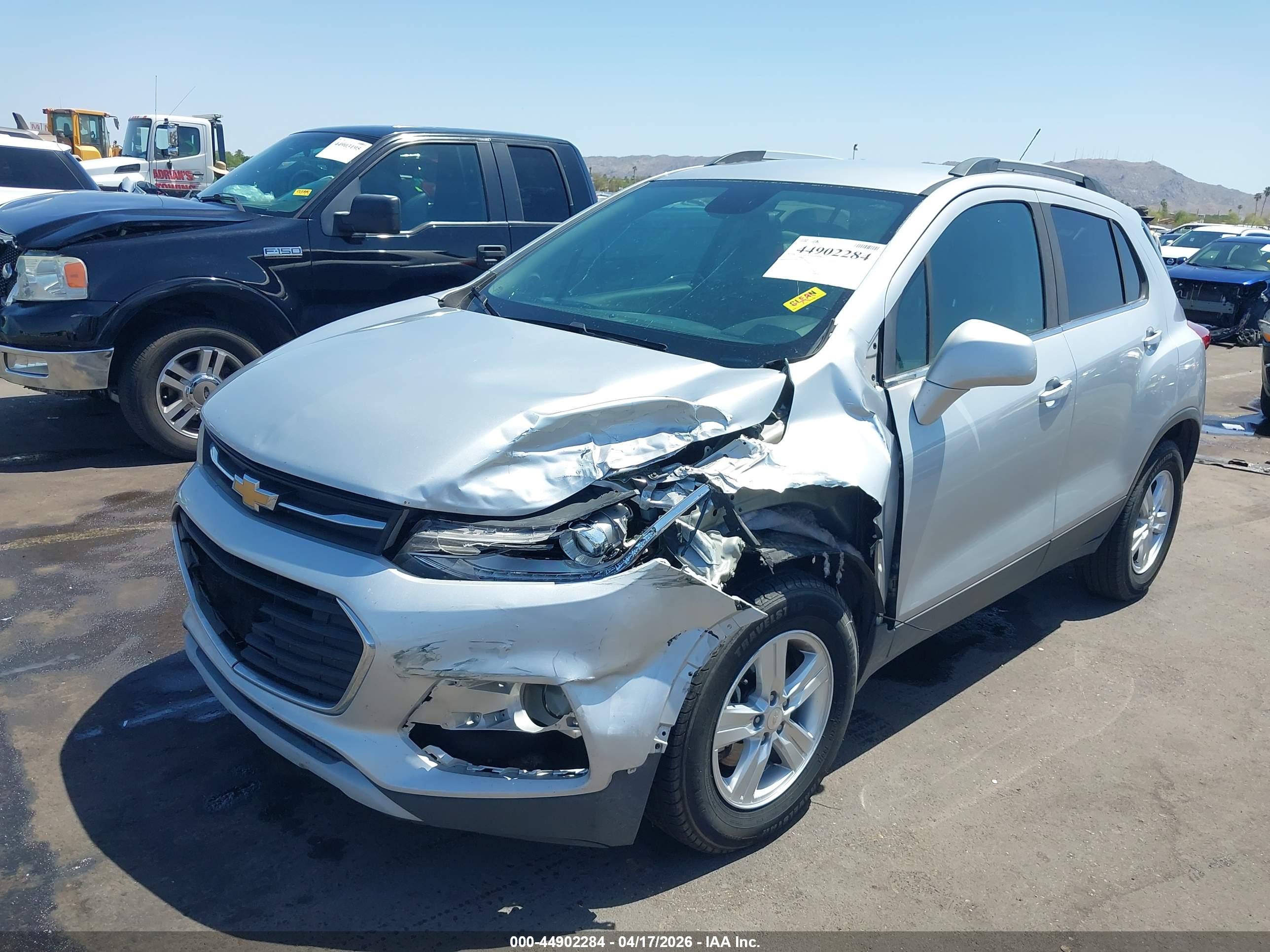 CHEVROLET TRAX image 6