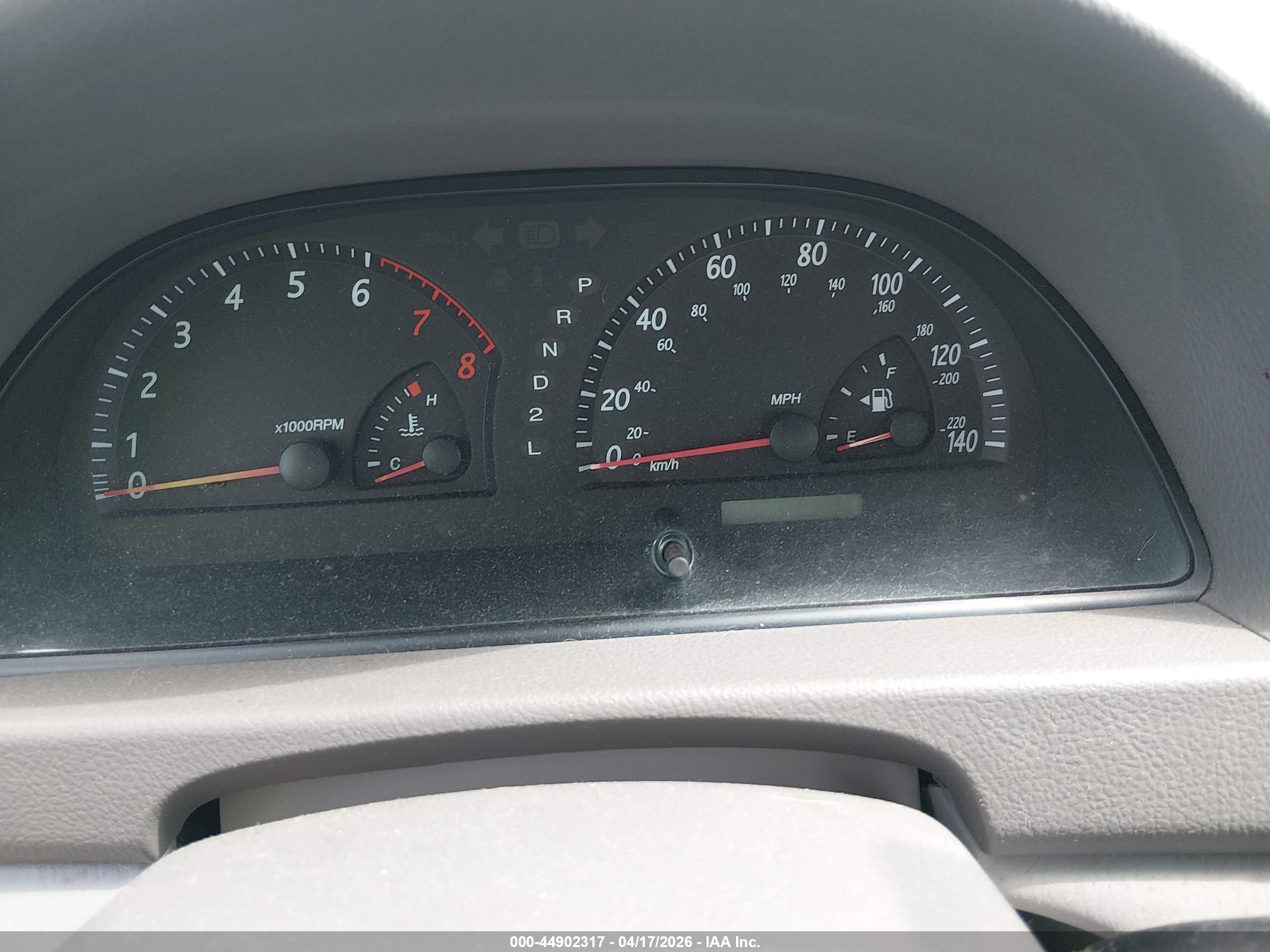 TOYOTA CAMRY image 7