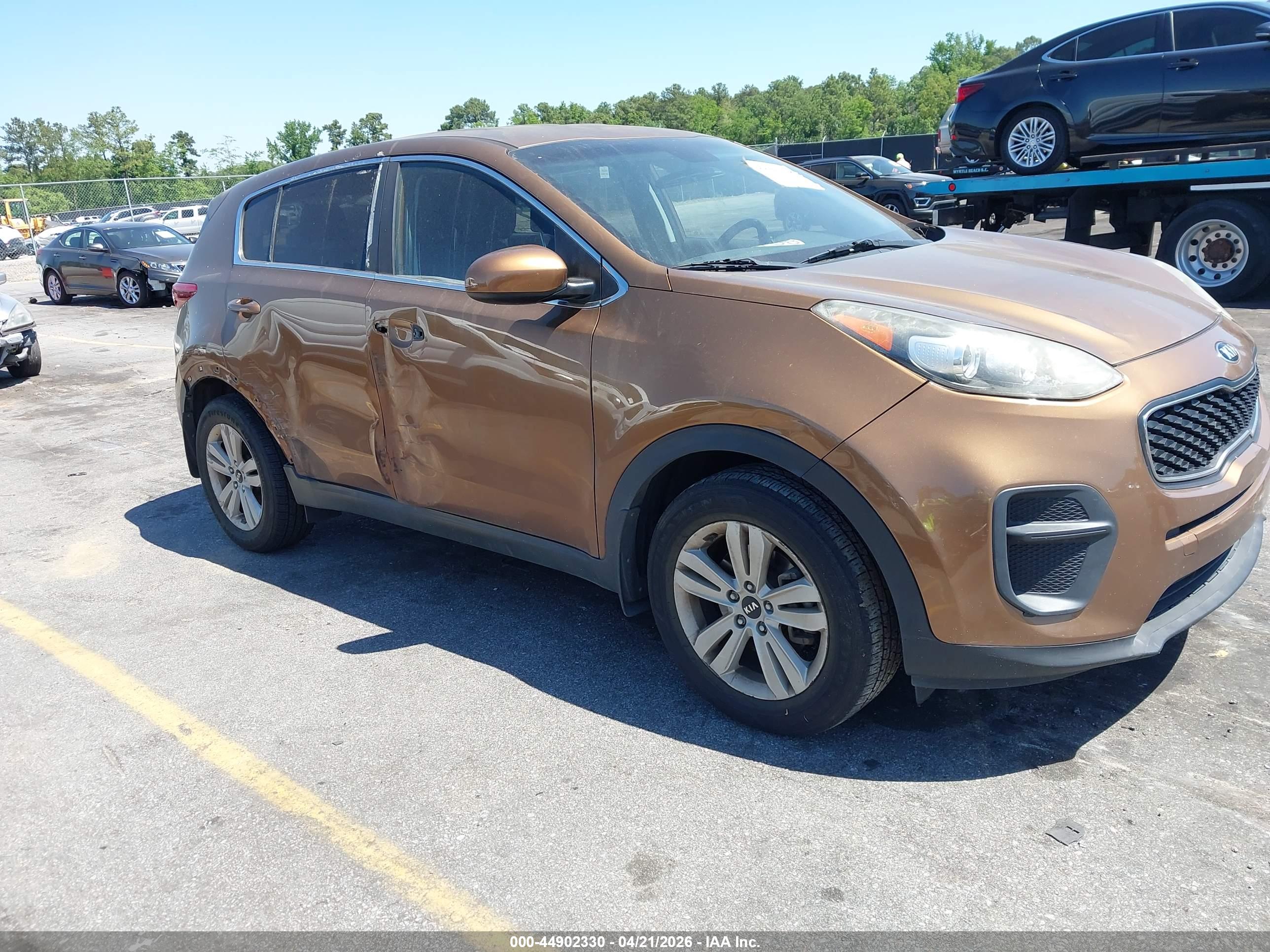 KIA SPORTAGE image 6