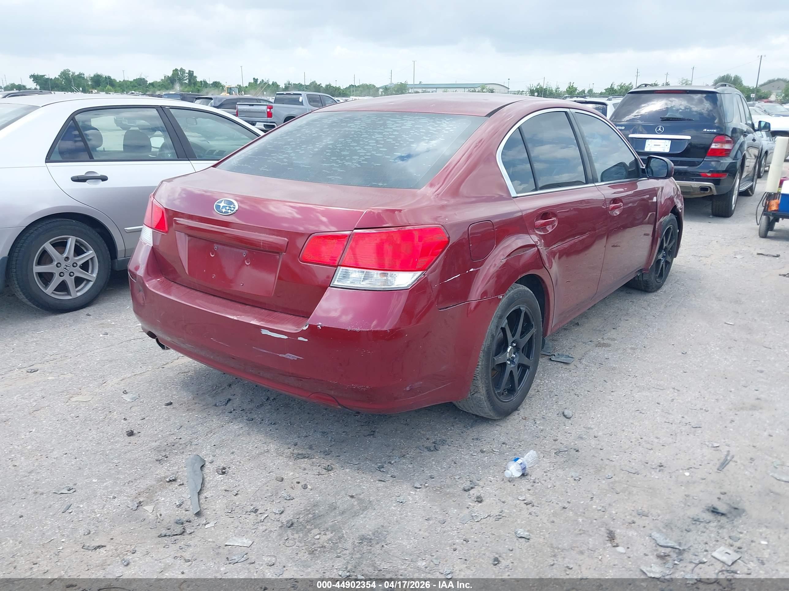 SUBARU LEGACY image 4