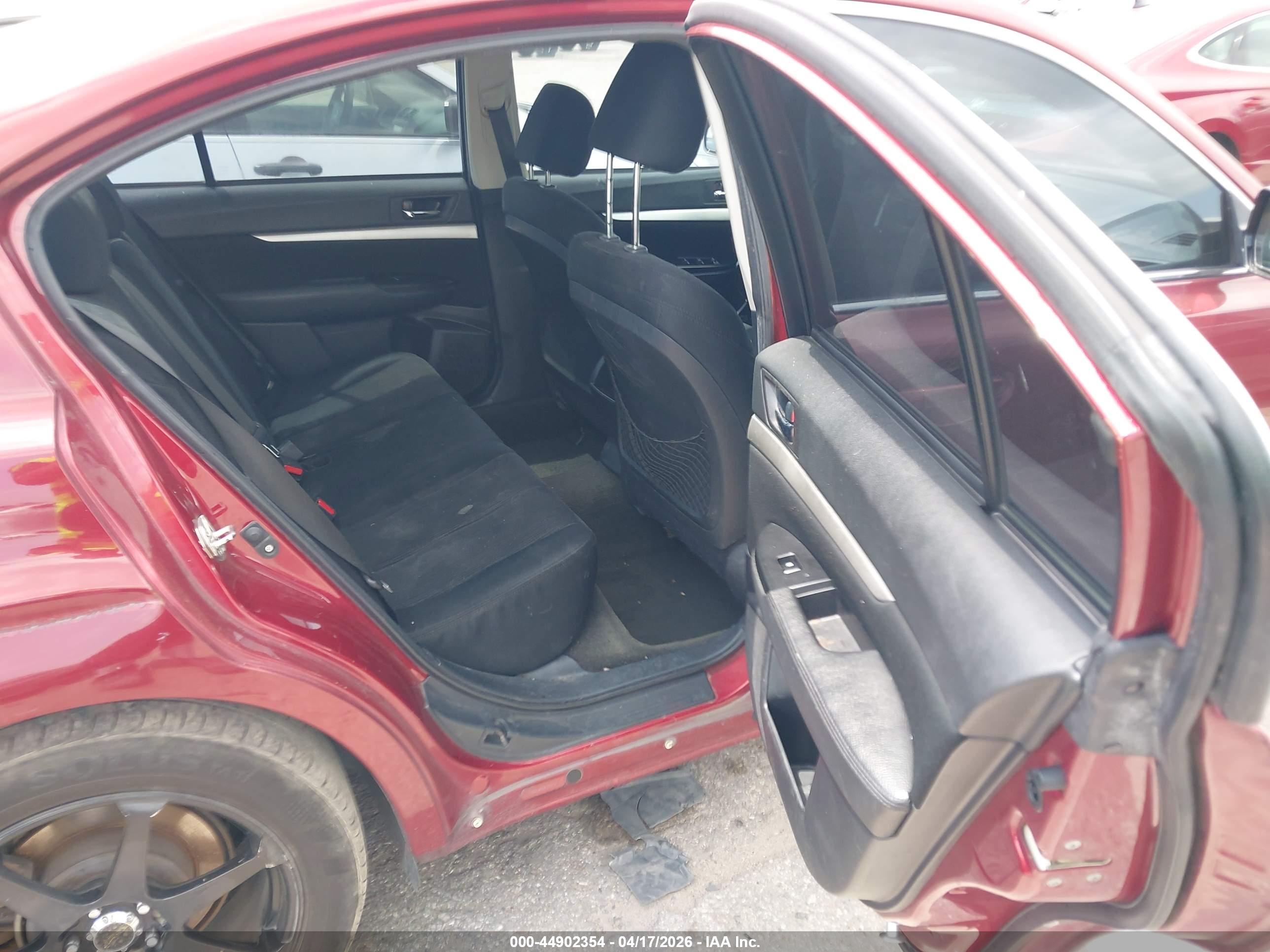 SUBARU LEGACY image 8