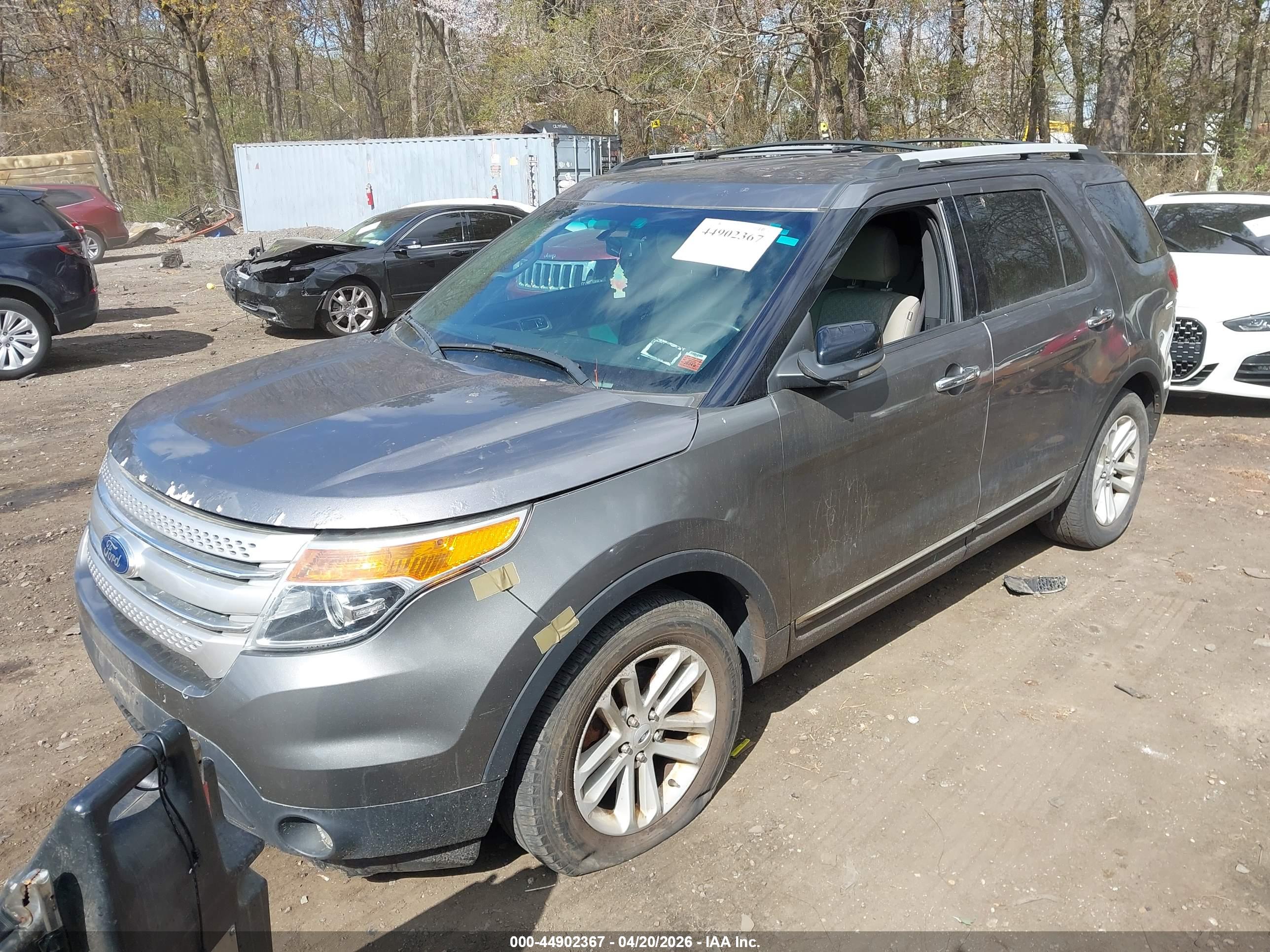 FORD EXPLORER image 2
