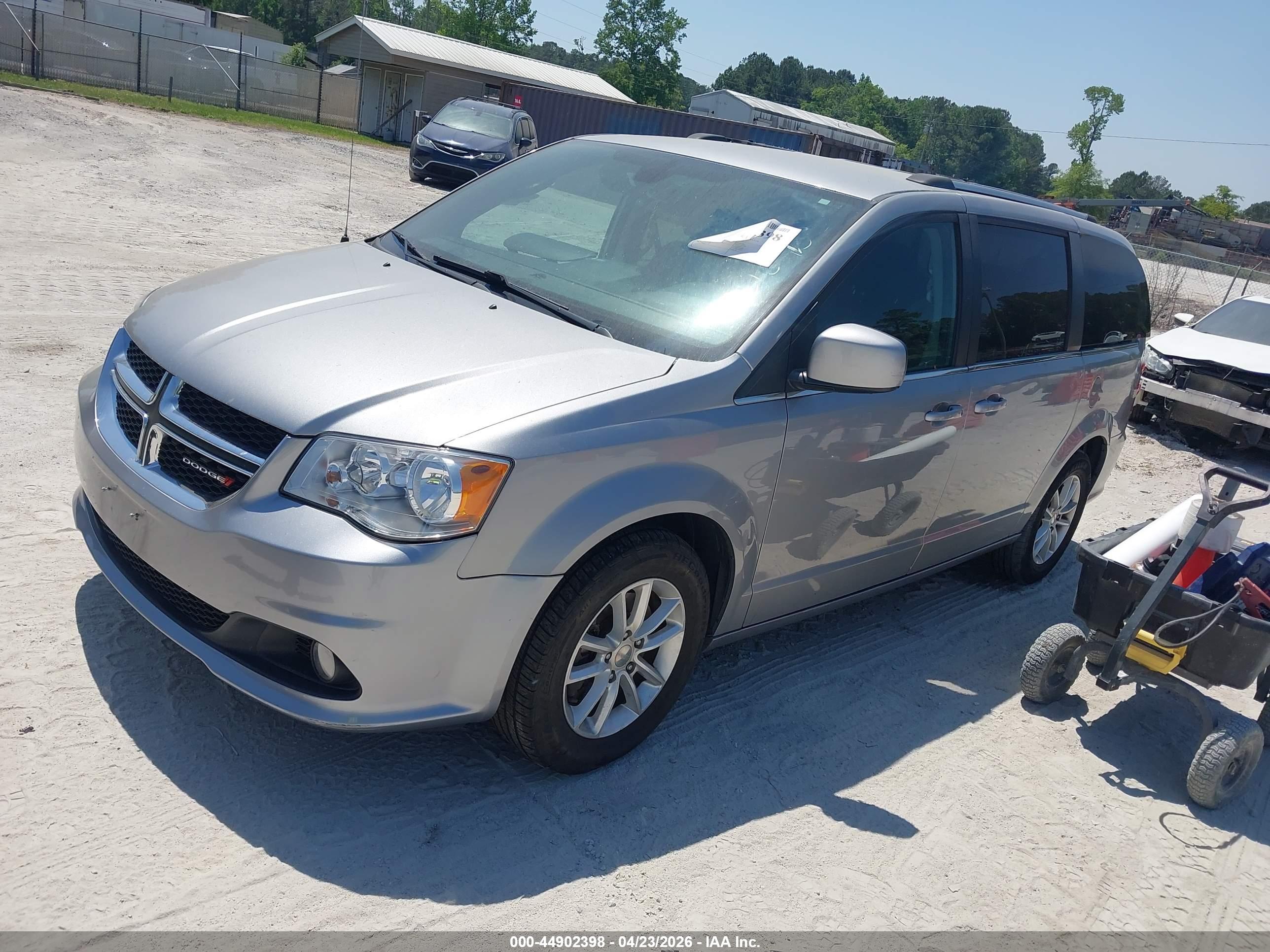 DODGE GRAND image 2