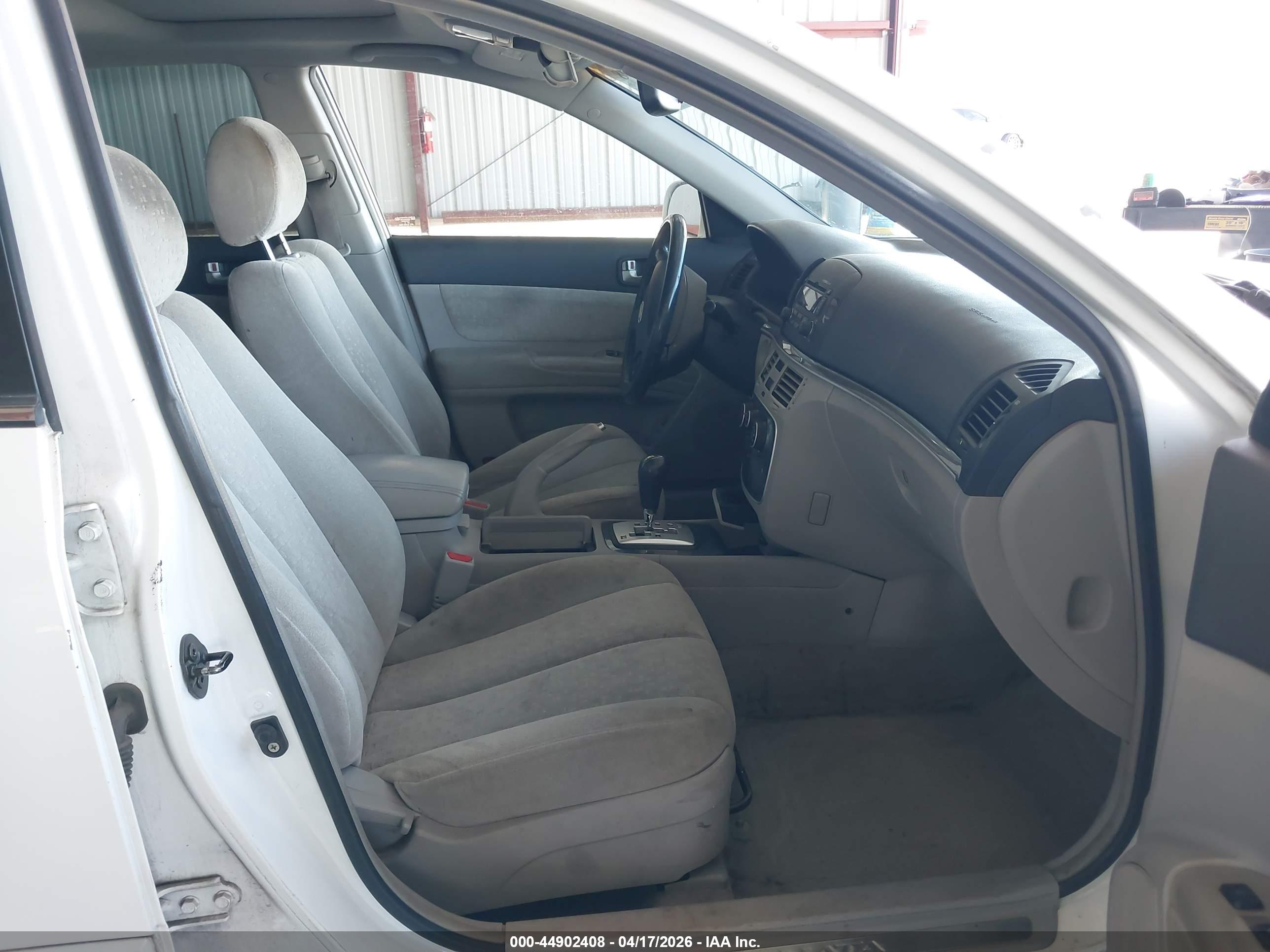 HYUNDAI SONATA image 5