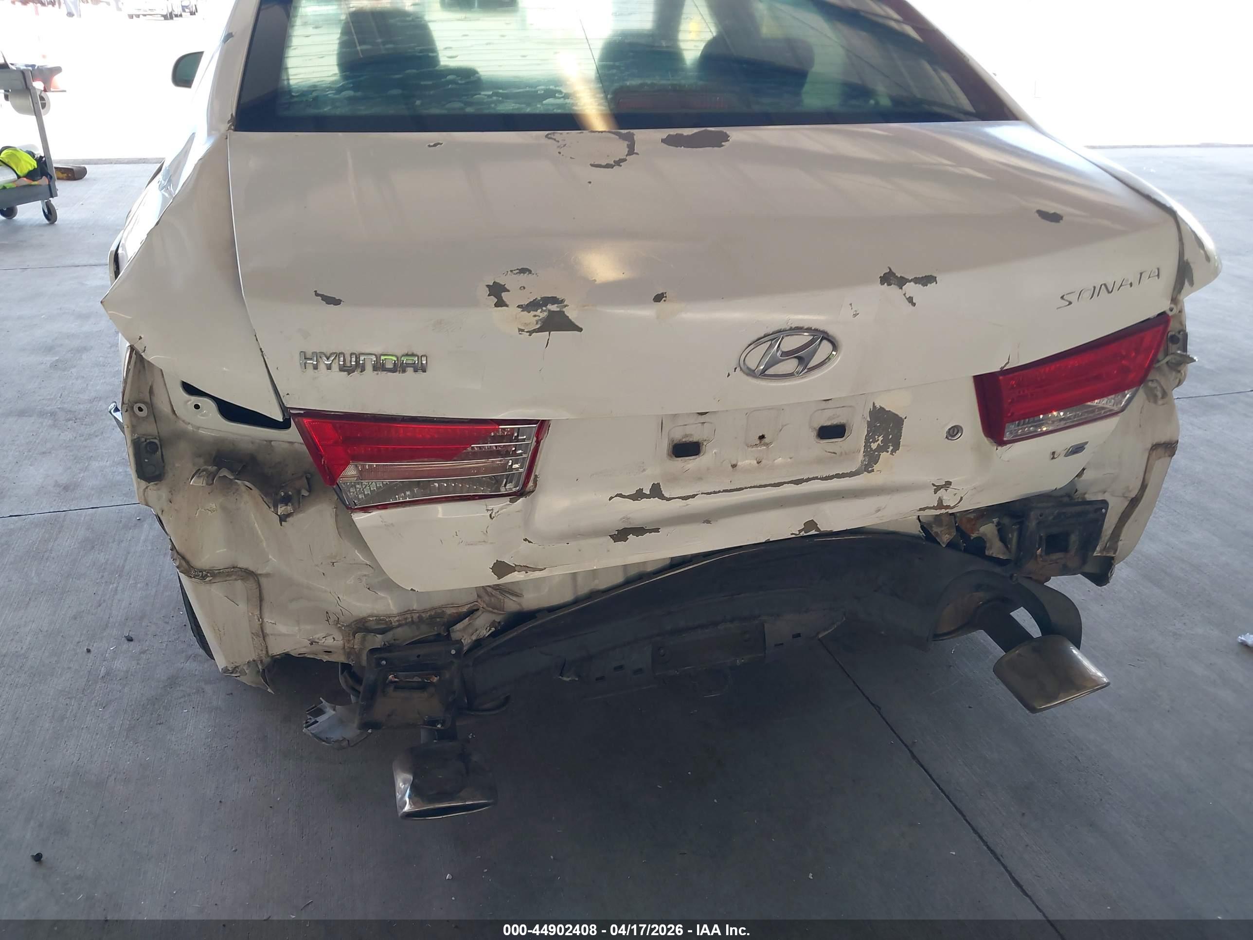 HYUNDAI SONATA image 6
